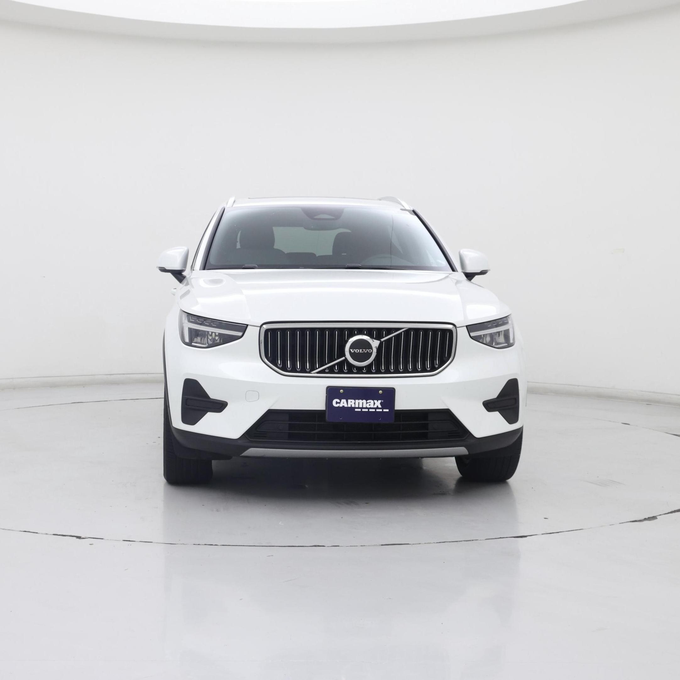 Thumbnail: 2025 Volvo XC40 - 5