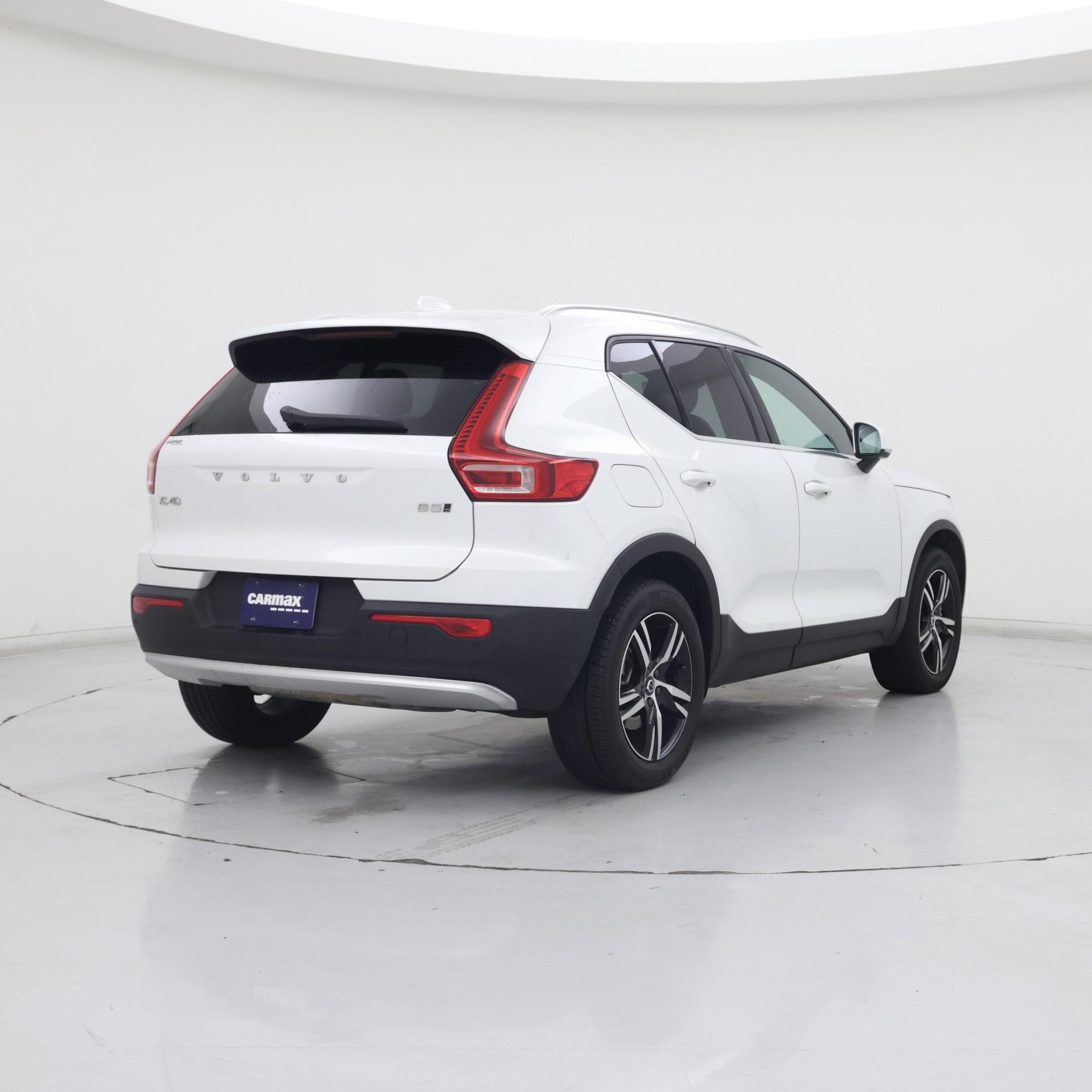 Thumbnail: 2025 Volvo XC40 - 8