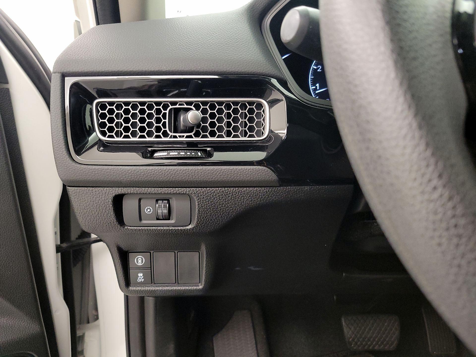 Thumbnail: 2024 Honda Civic - 13