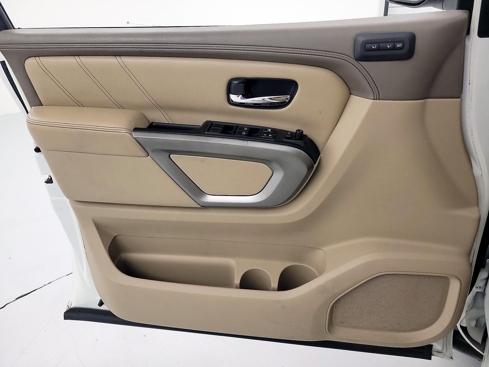 Thumbnail: 2015 Nissan Armada - 12