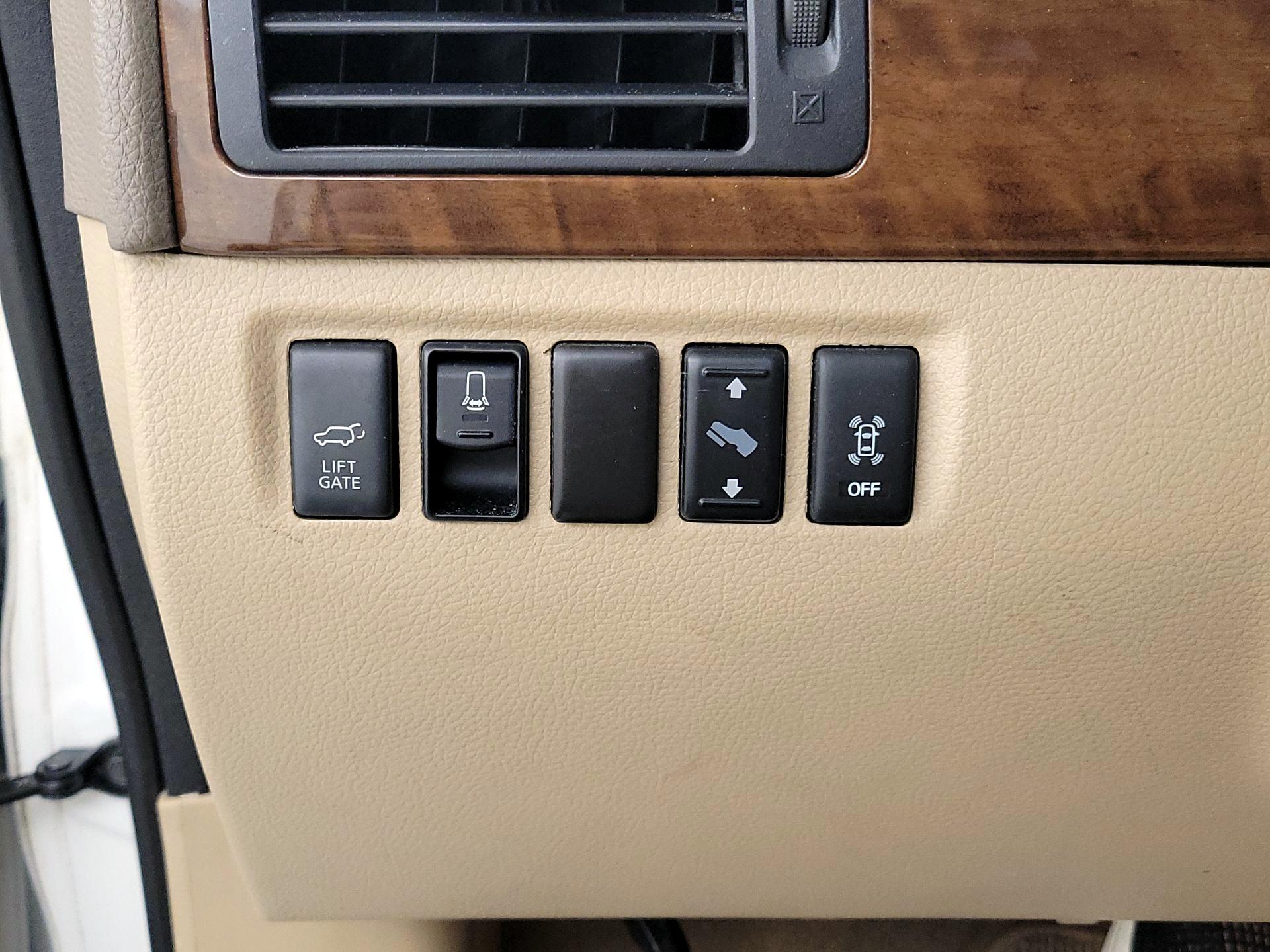 Thumbnail: 2015 Nissan Armada - 13