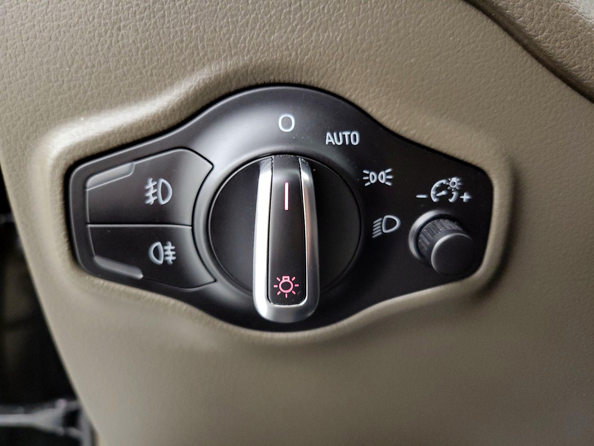 Thumbnail: 2017 Audi Q5 - 13