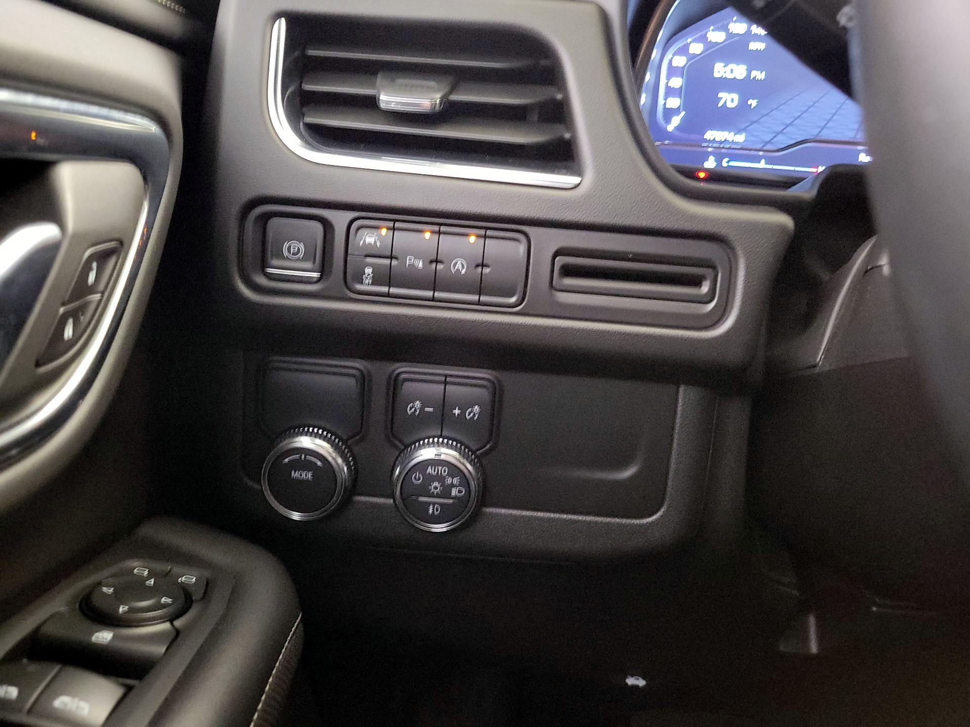 Thumbnail: 2023 GMC Yukon - 13