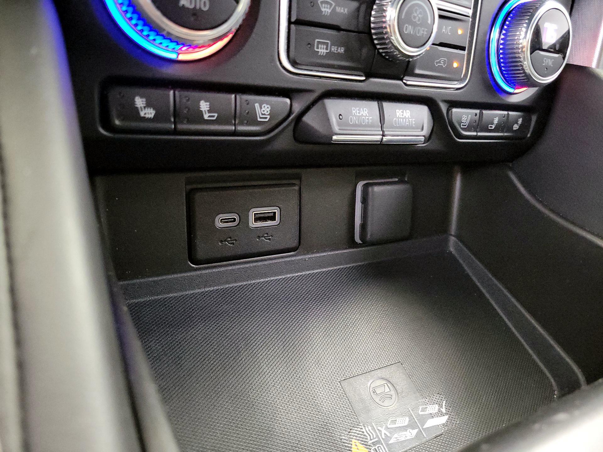 Thumbnail: 2023 GMC Yukon - 19