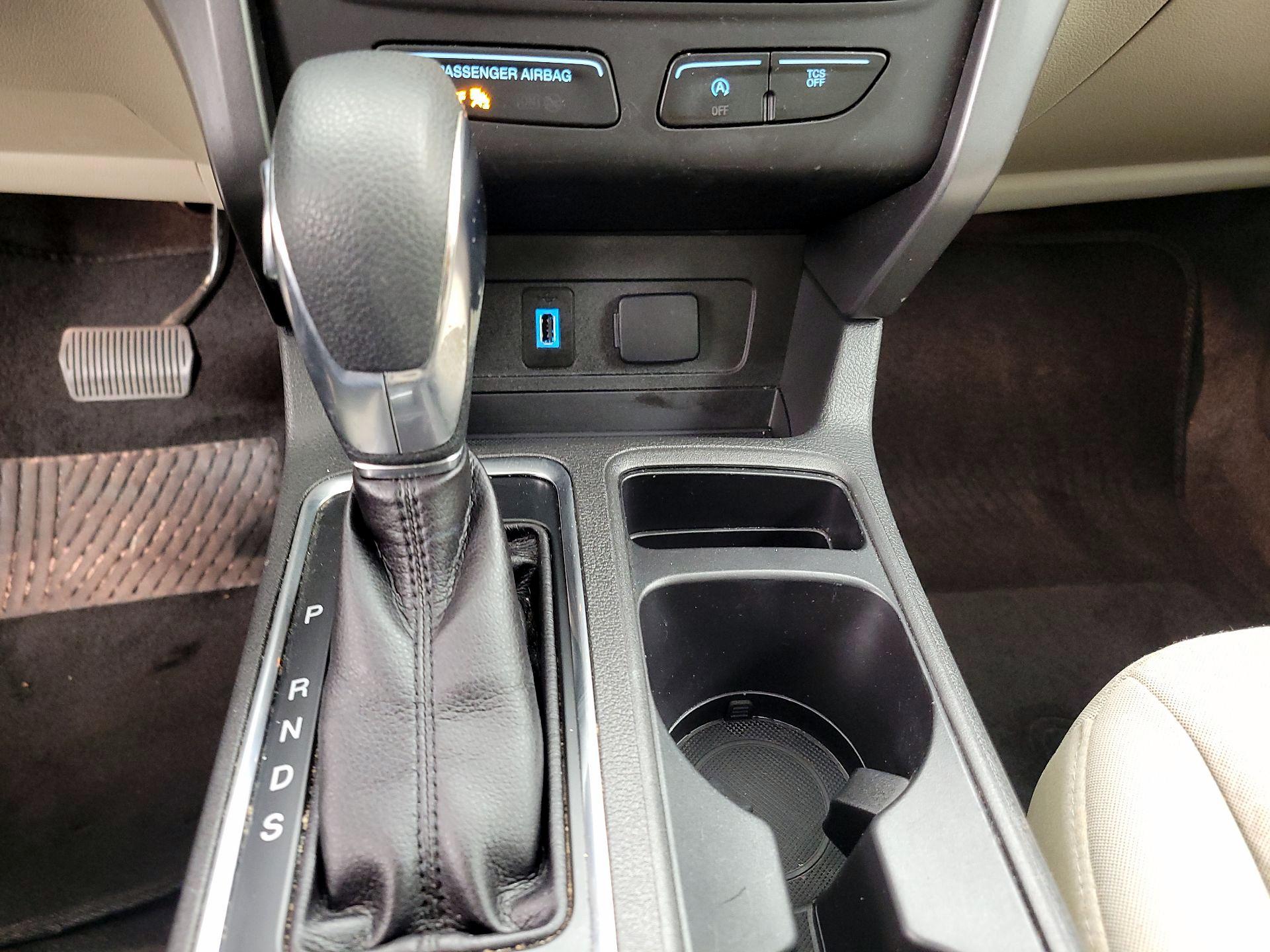 Thumbnail: 2018 Ford Escape - 17