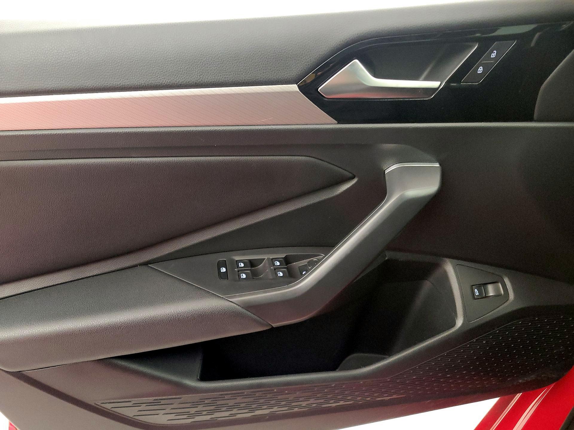 Thumbnail: 2019 Volkswagen Jetta - 12