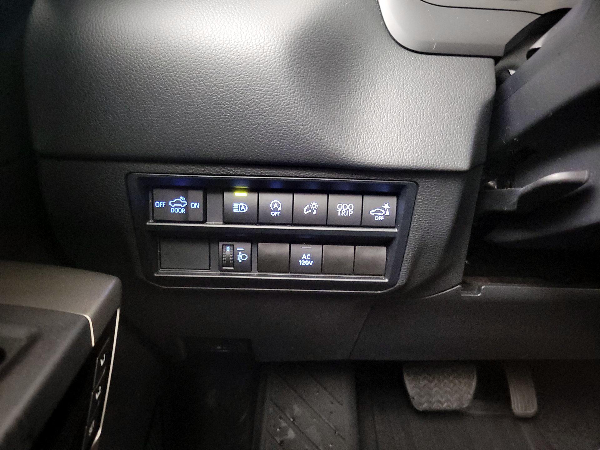 Thumbnail: 2023 Toyota Tundra - 13