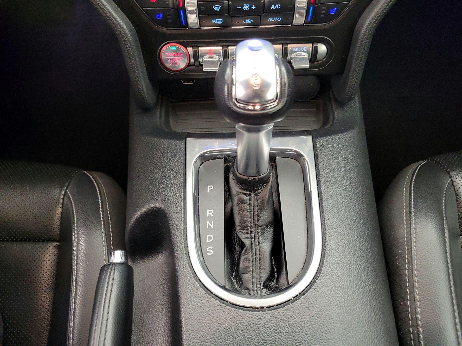 Thumbnail: 2022 Ford Mustang - 17