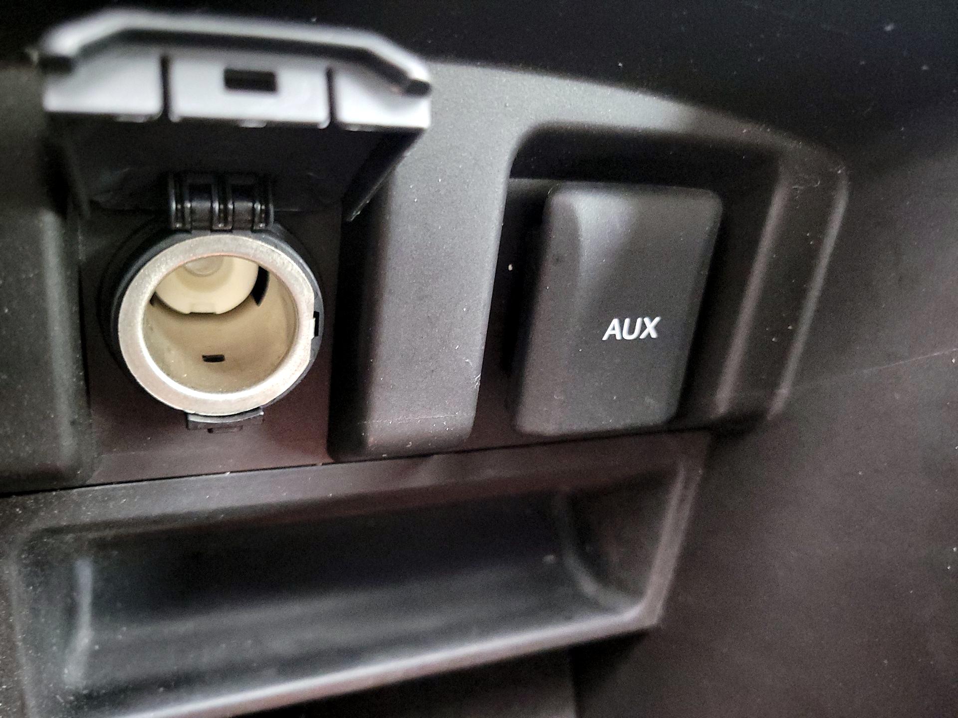 Thumbnail: 2015 Acura TLX - 18