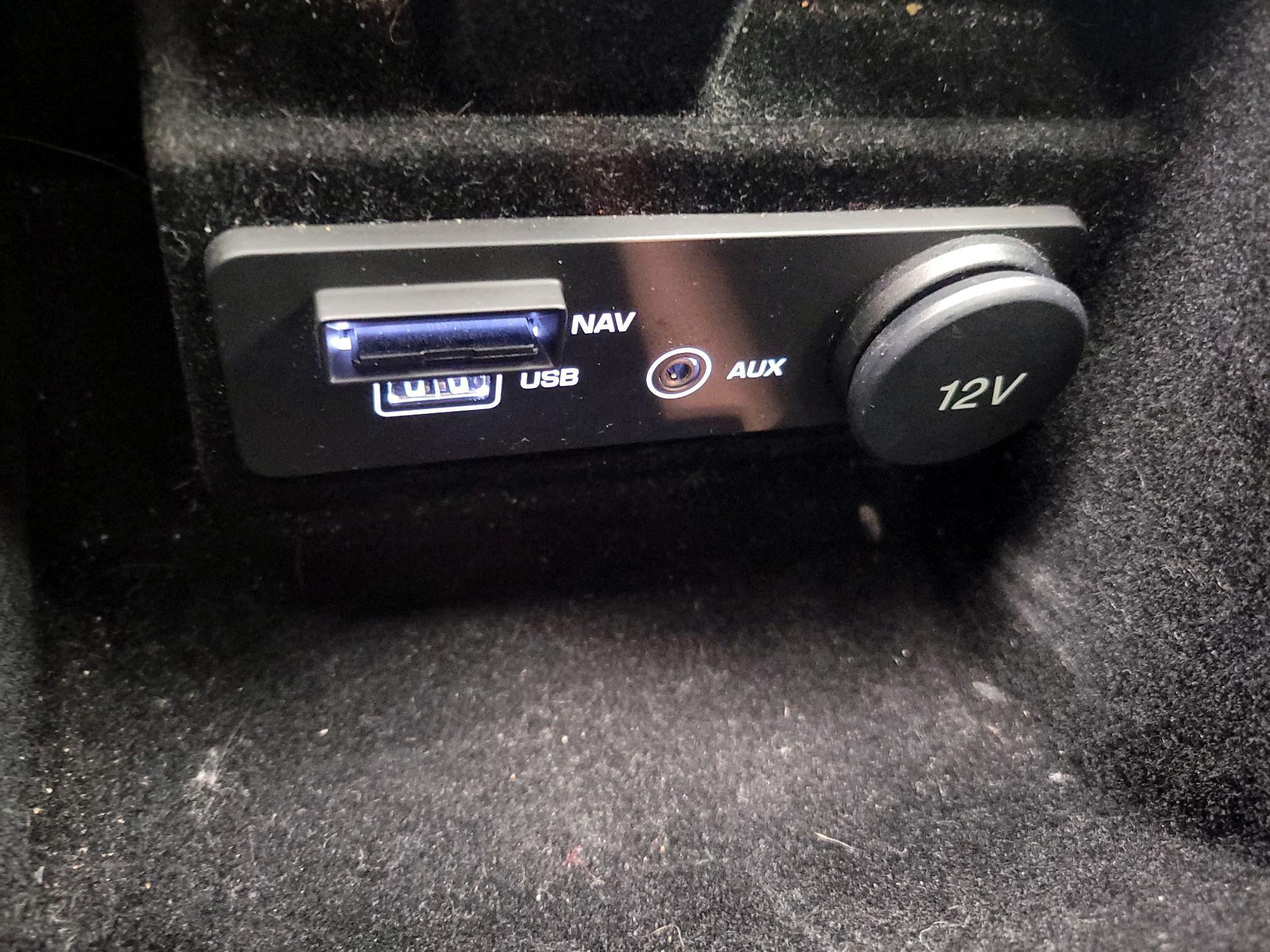 Thumbnail: 2017 Land Rover Range Rover Evoque - 19