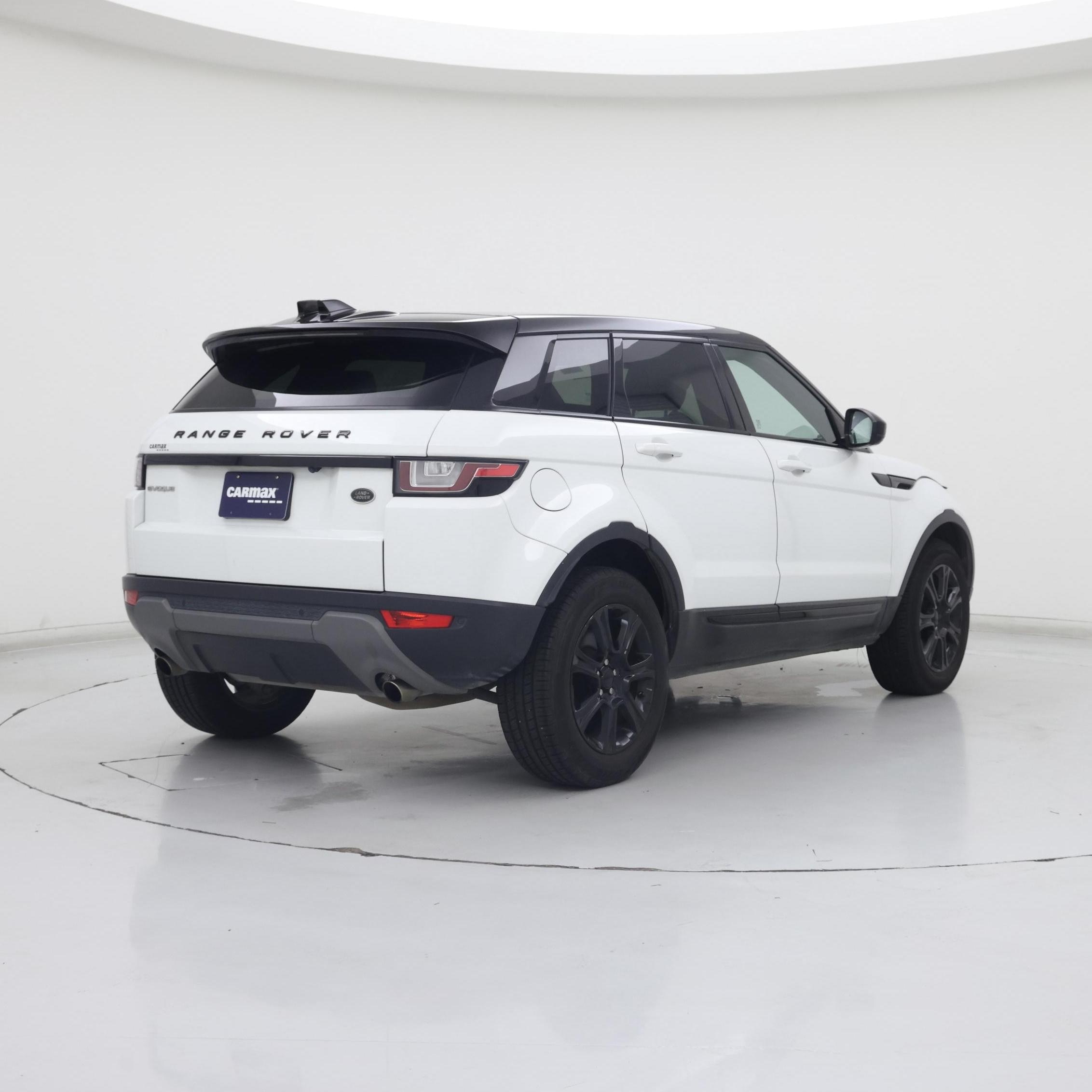 Thumbnail: 2017 Land Rover Range Rover Evoque - 8