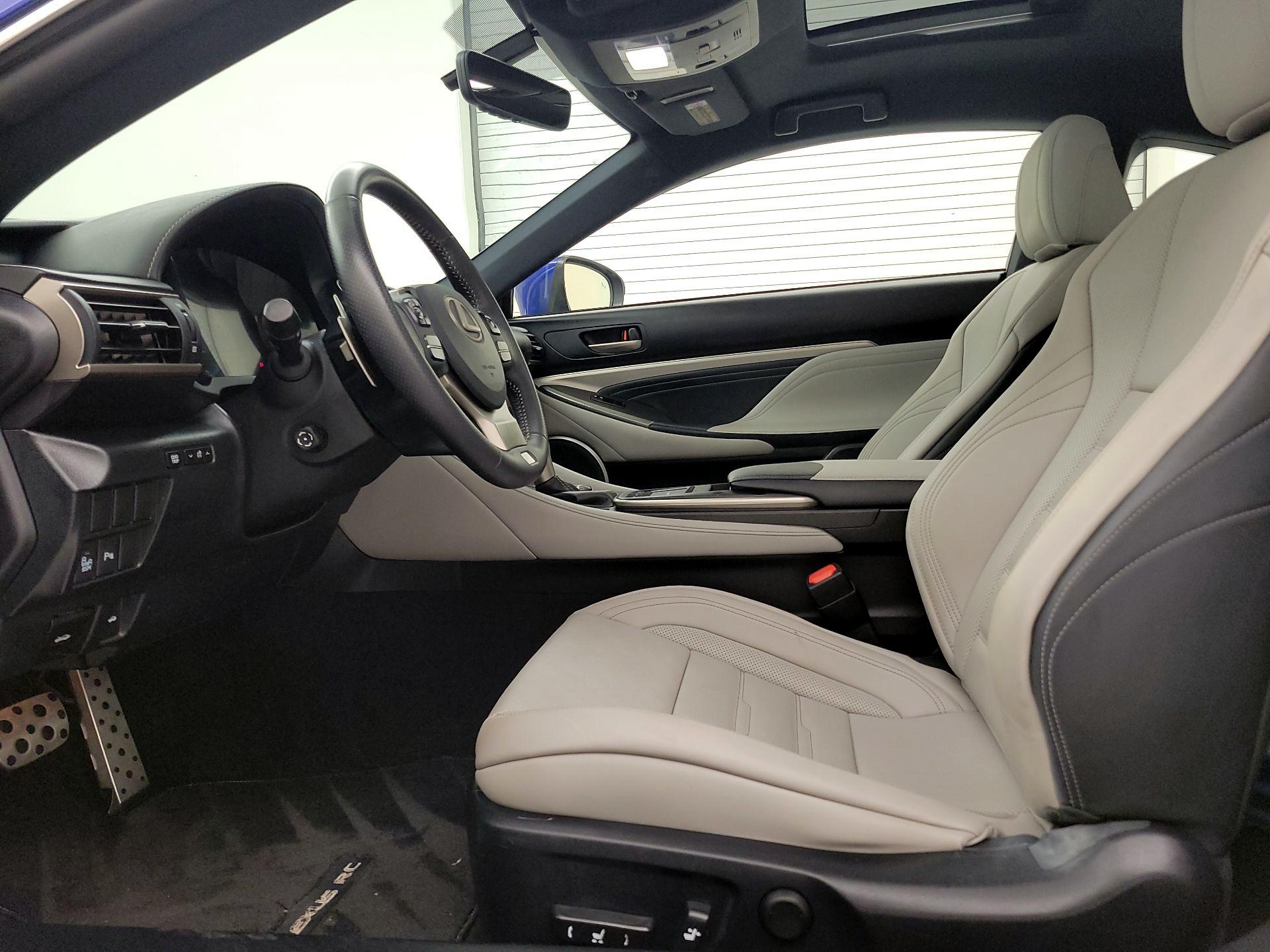 Thumbnail: 2015 Lexus RC - 11