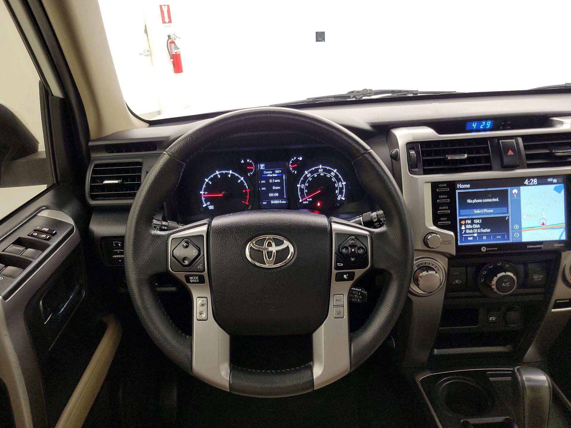 Thumbnail: 2020 Toyota 4Runner - 10