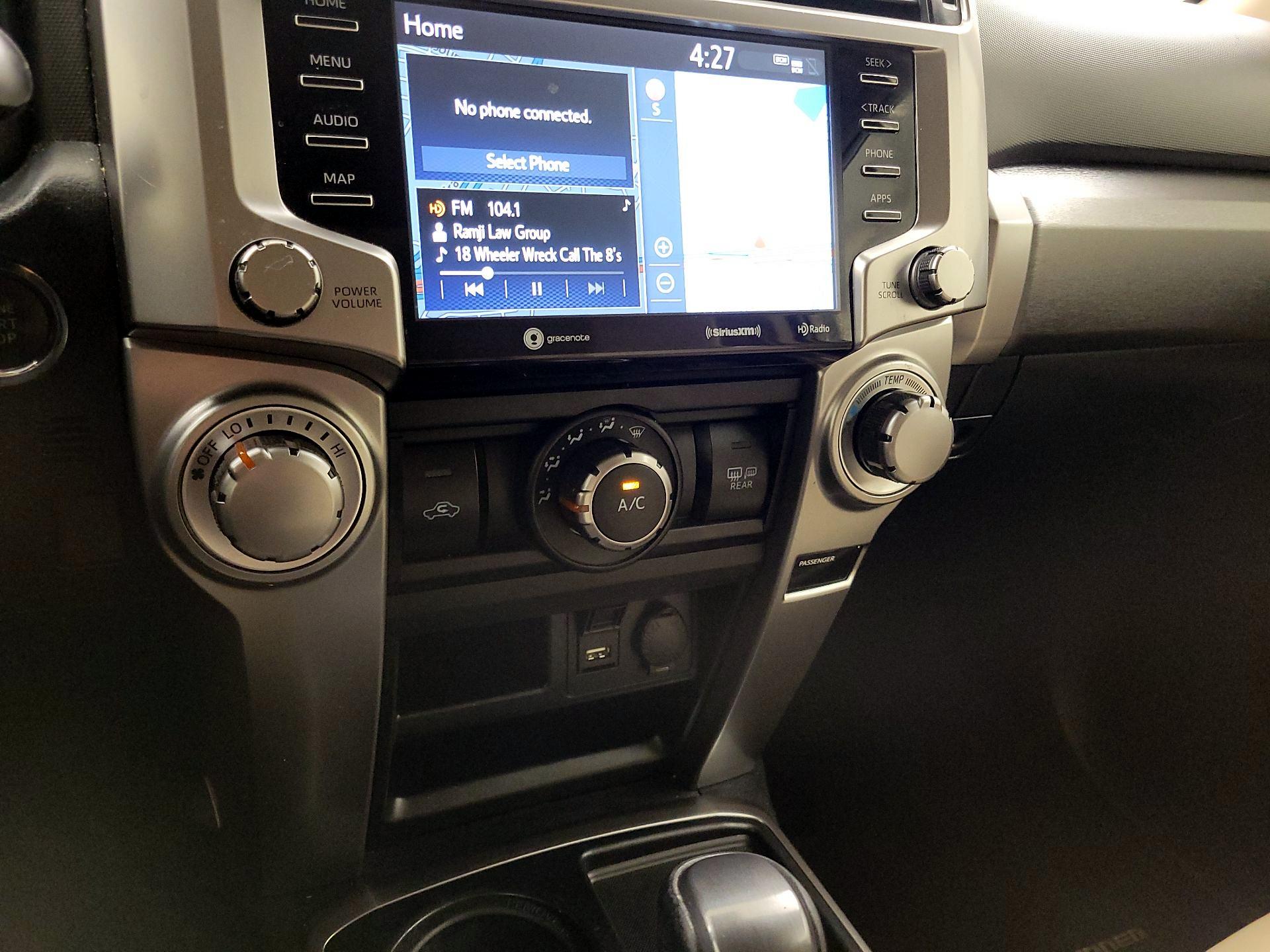 Thumbnail: 2020 Toyota 4Runner - 17