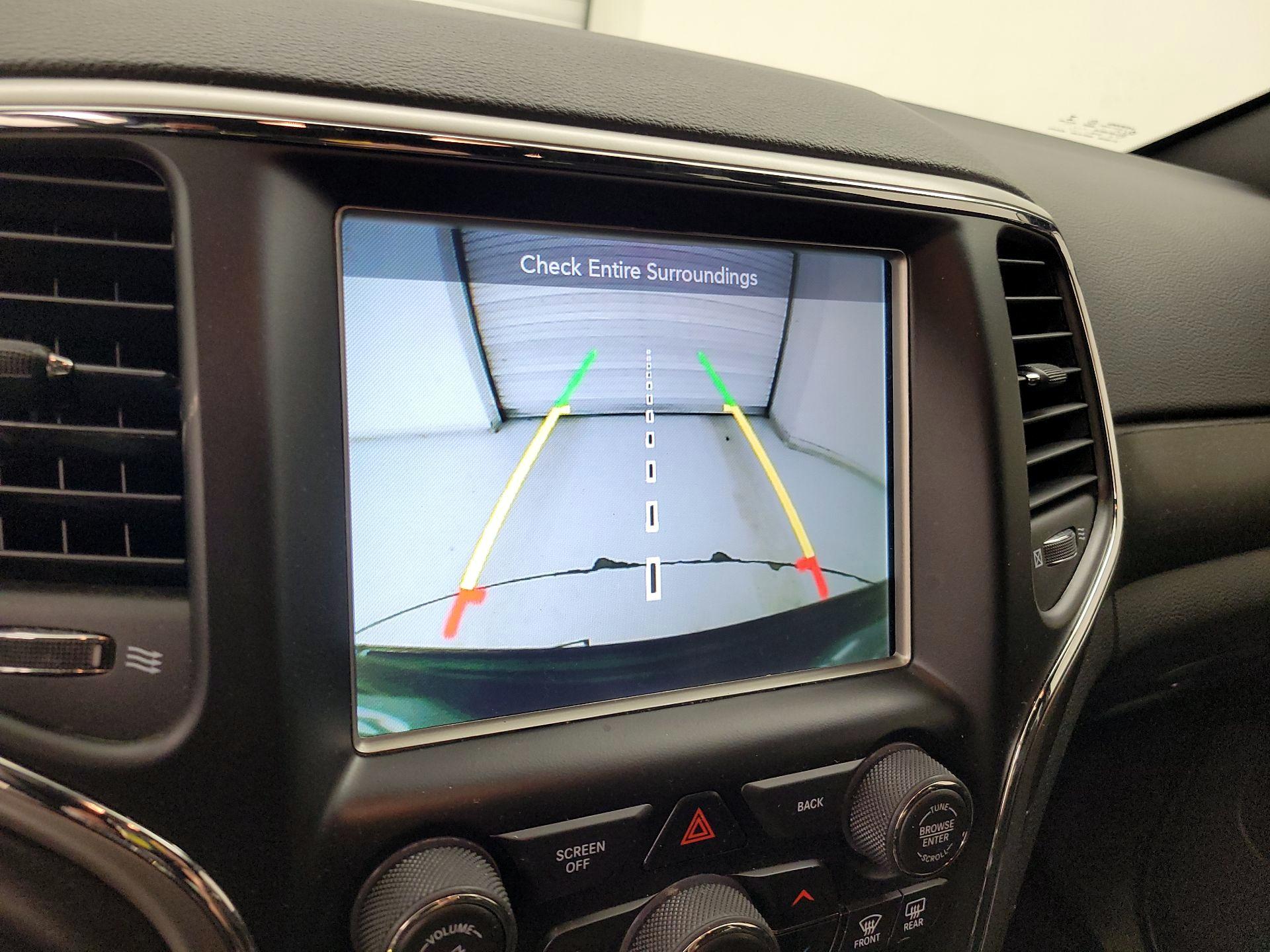 Thumbnail: 2017 Jeep Grand Cherokee - 15