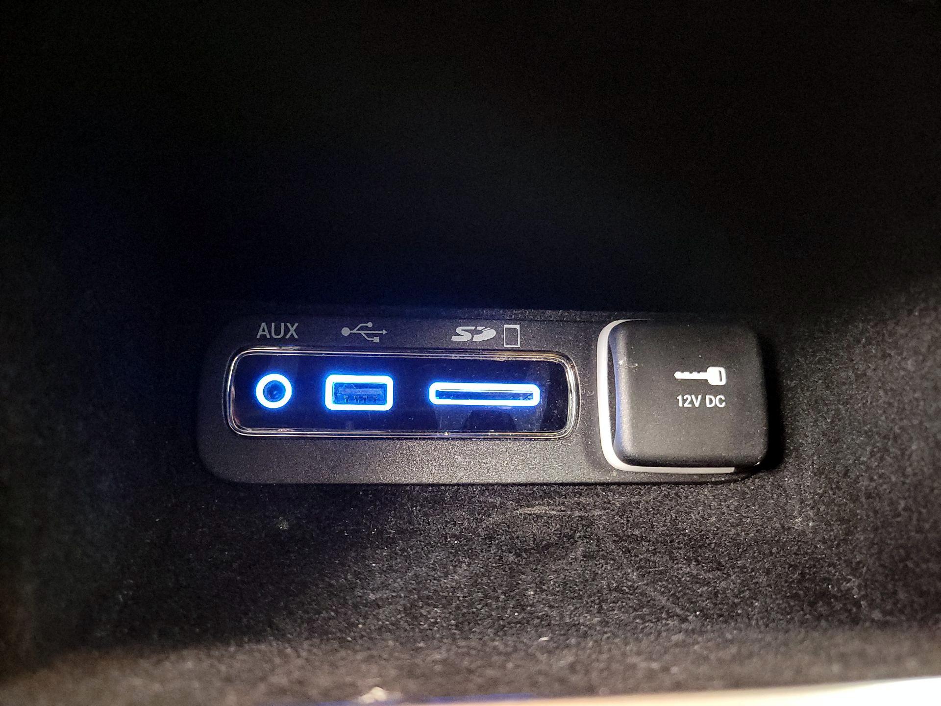 Thumbnail: 2017 Jeep Grand Cherokee - 19