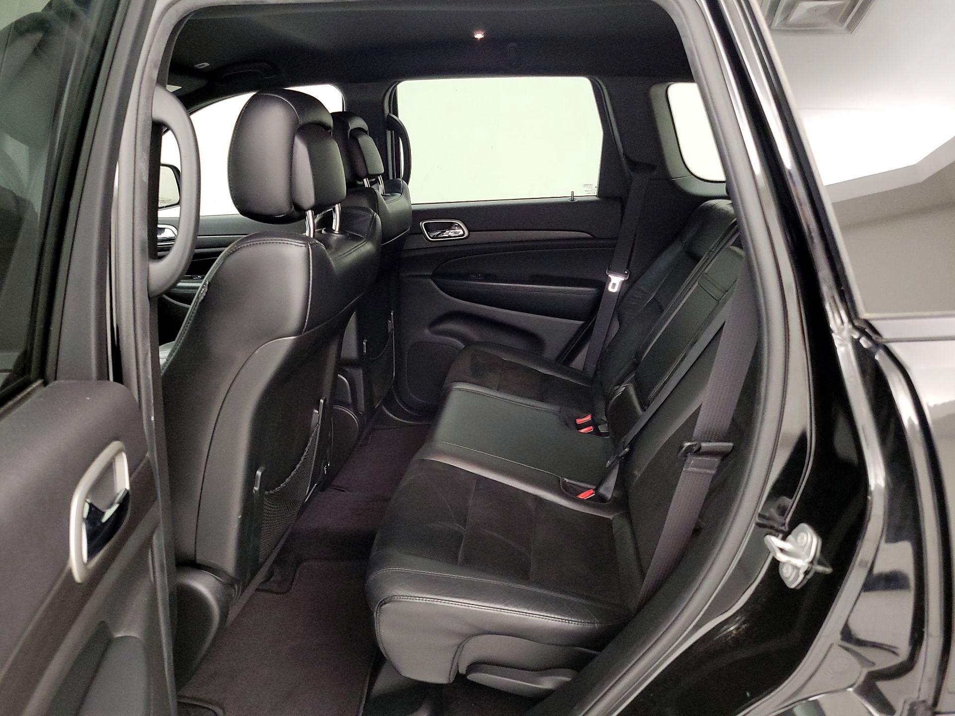 Thumbnail: 2017 Jeep Grand Cherokee - 20