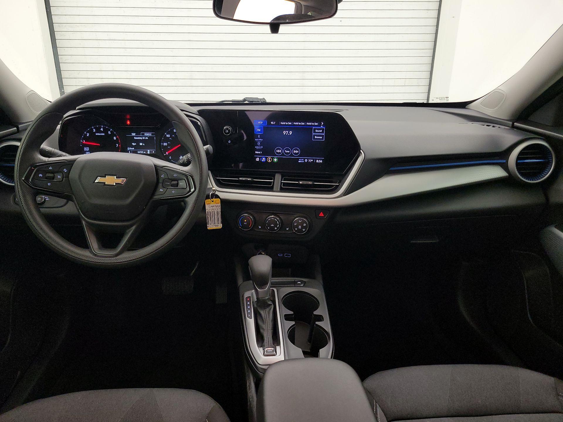 Thumbnail: 2025 Chevrolet Trax - 9