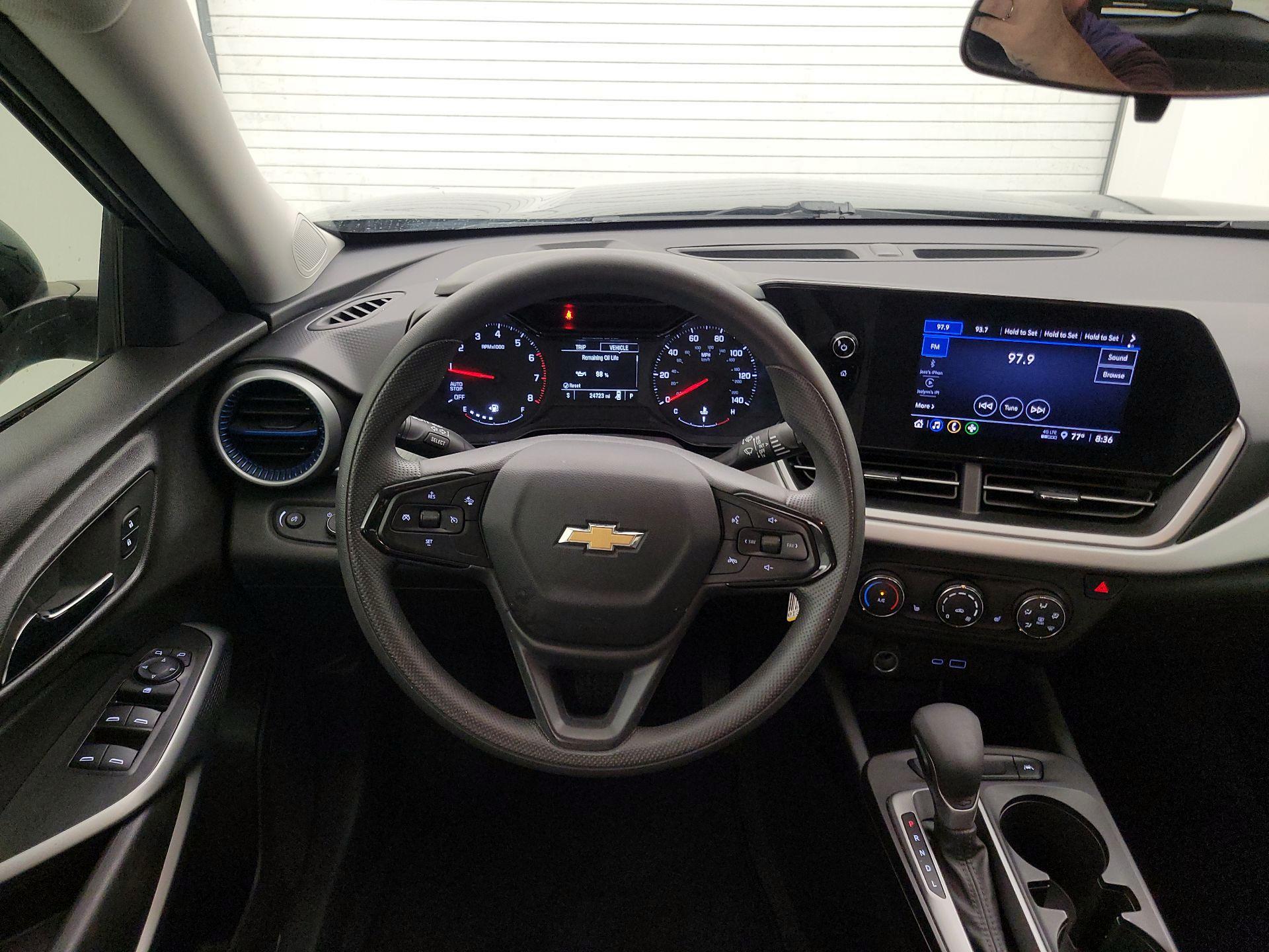 Thumbnail: 2025 Chevrolet Trax - 10