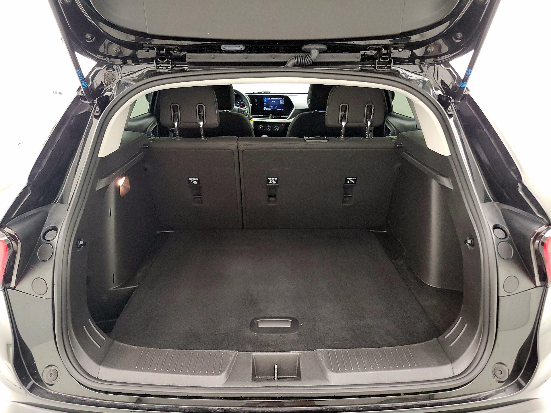 Thumbnail: 2025 Chevrolet Trax - 20