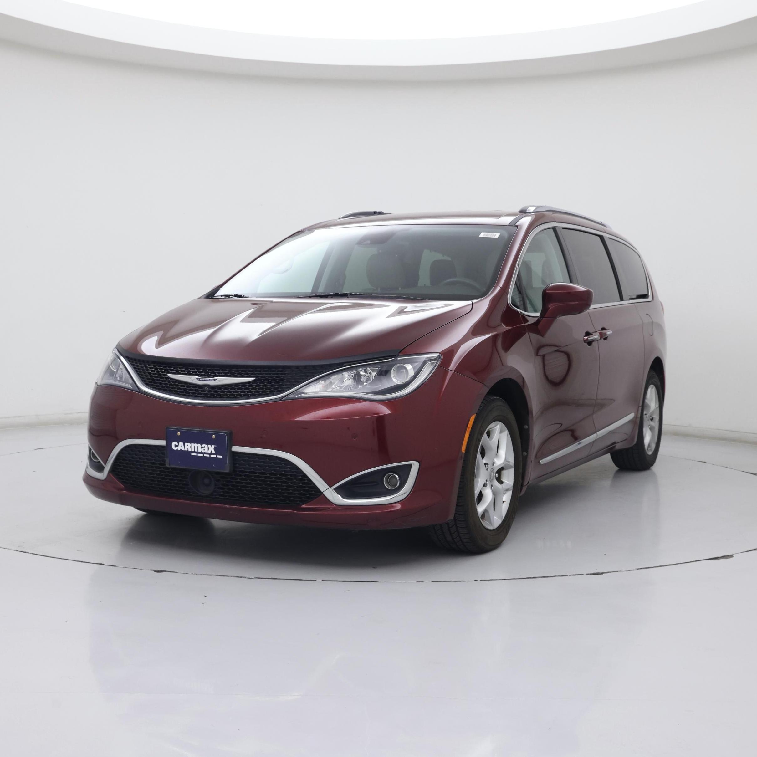 Thumbnail: 2017 Chrysler Pacifica - 4