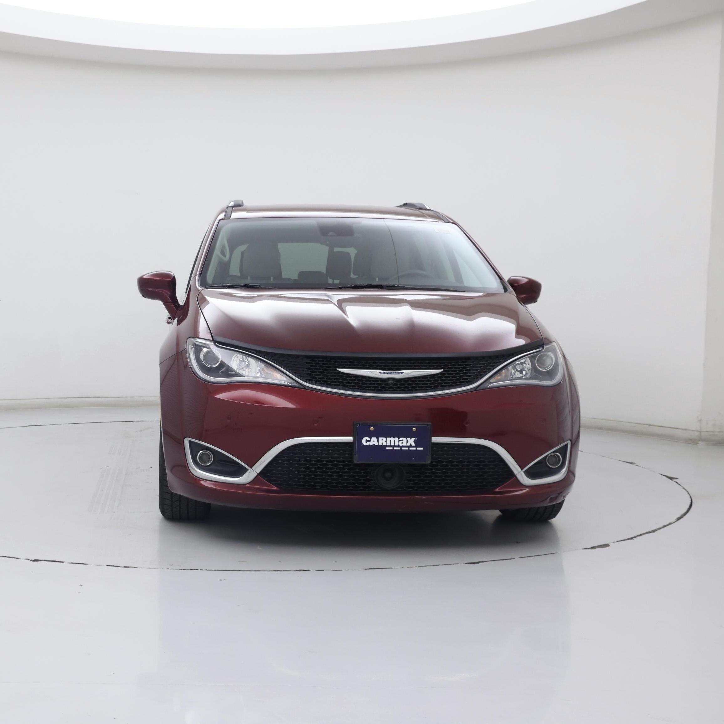 Thumbnail: 2017 Chrysler Pacifica - 5