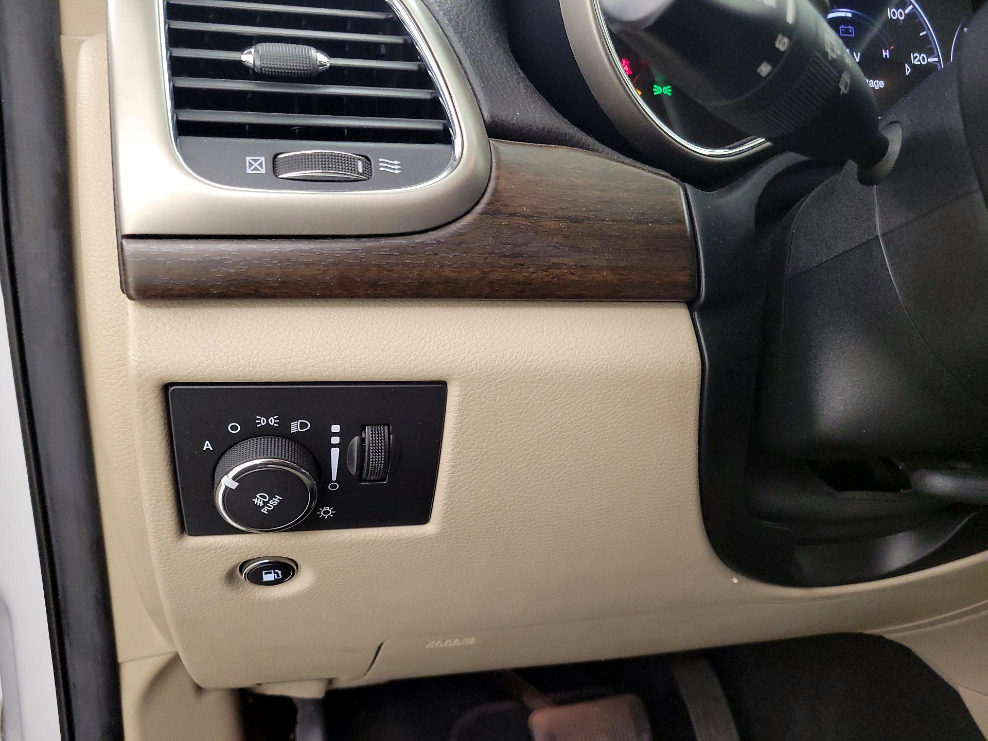 Thumbnail: 2014 Jeep Grand Cherokee - 13