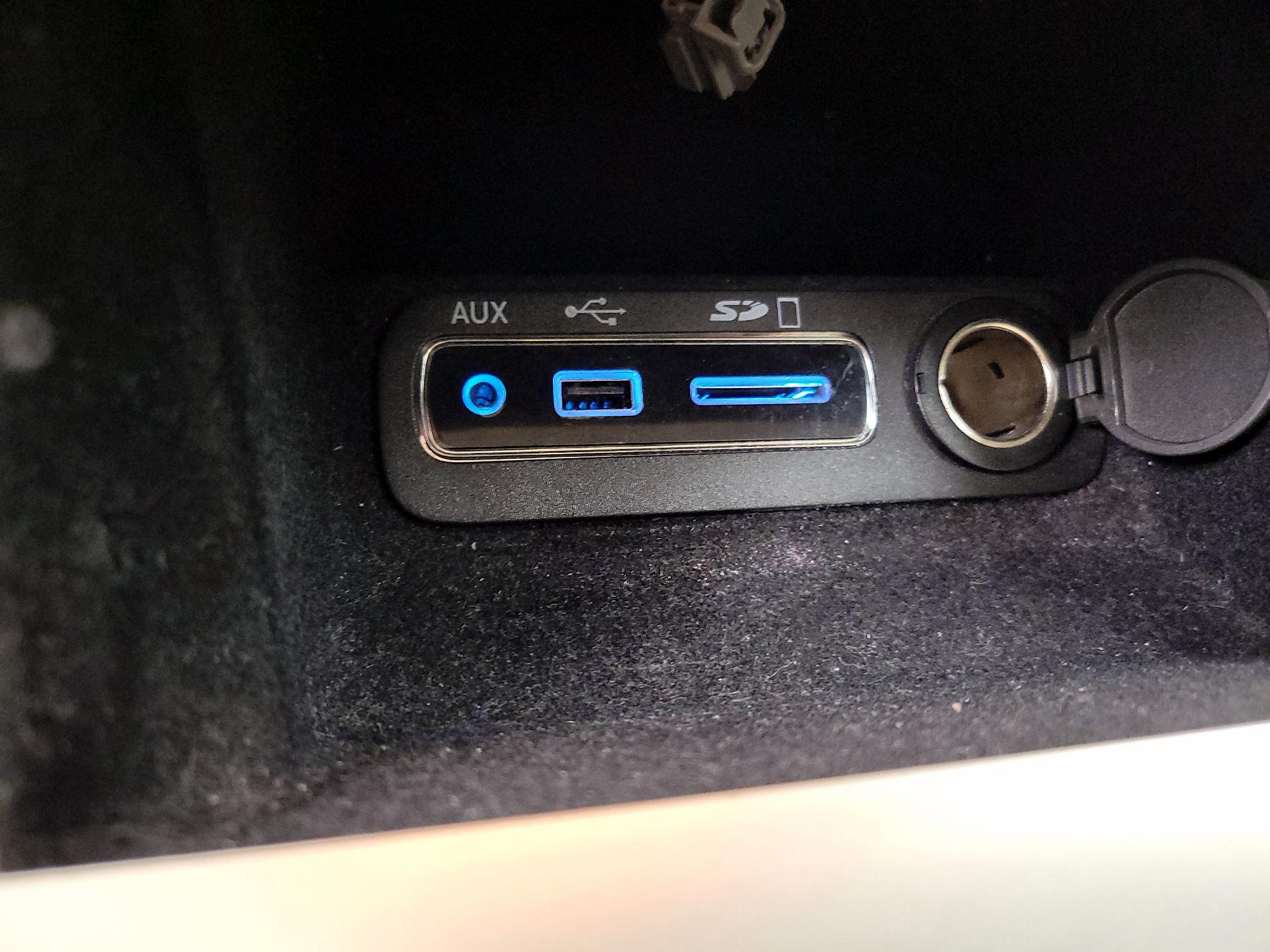 Thumbnail: 2014 Jeep Grand Cherokee - 17