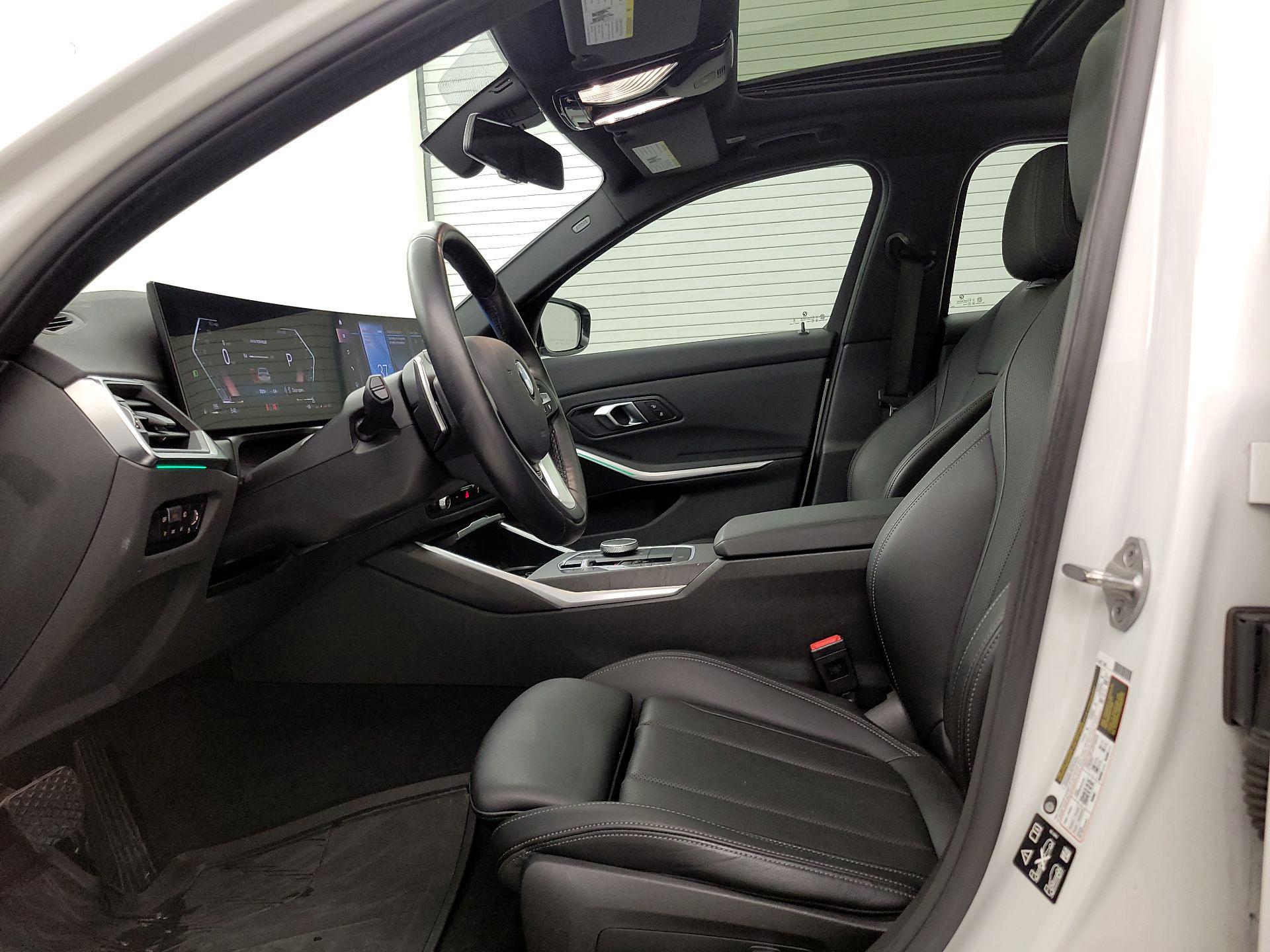 Thumbnail: 2024 BMW 3 Series - 11