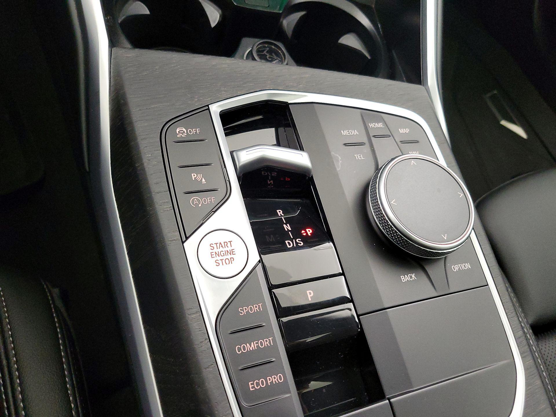 Thumbnail: 2024 BMW 3 Series - 18