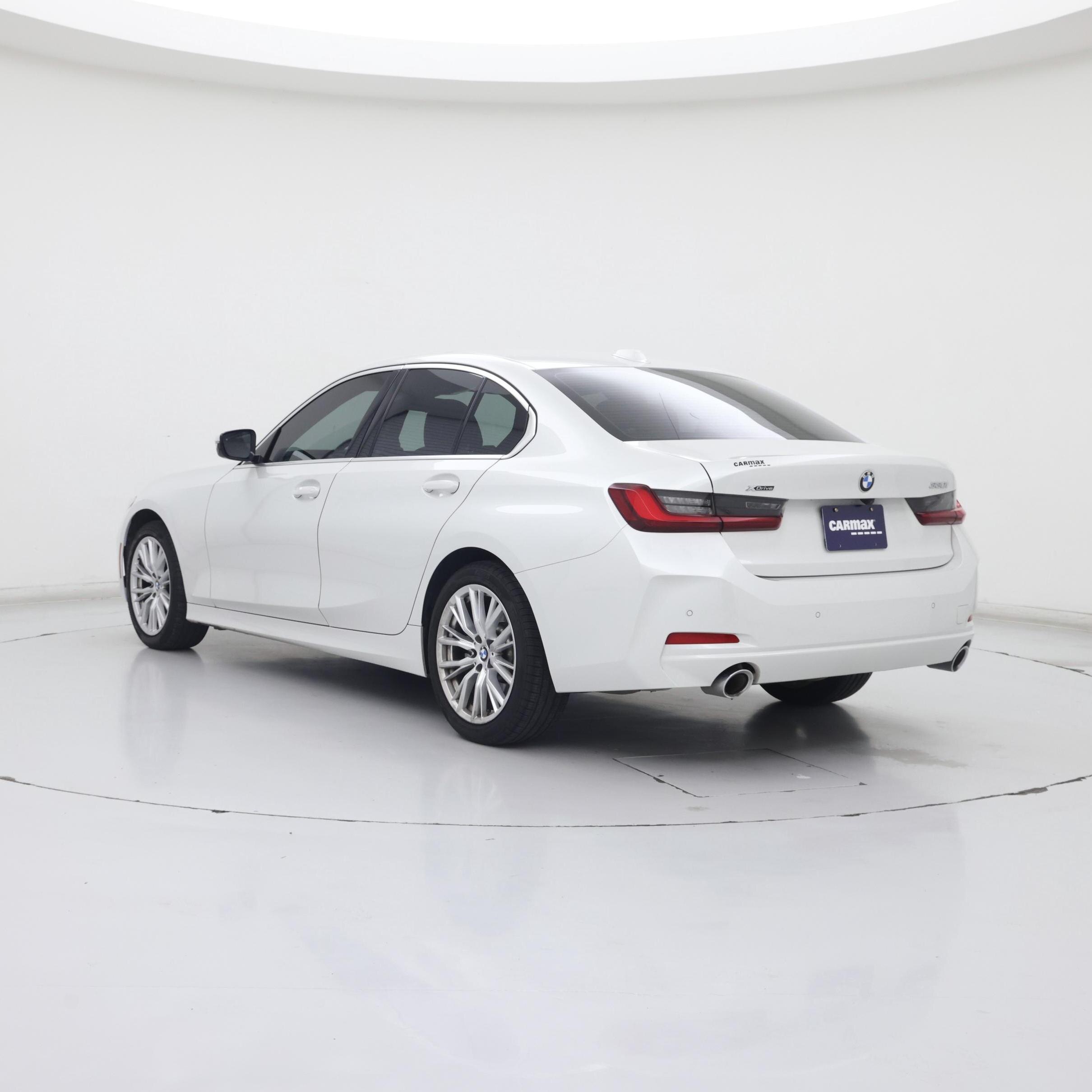 Thumbnail: 2024 BMW 3 Series - 2