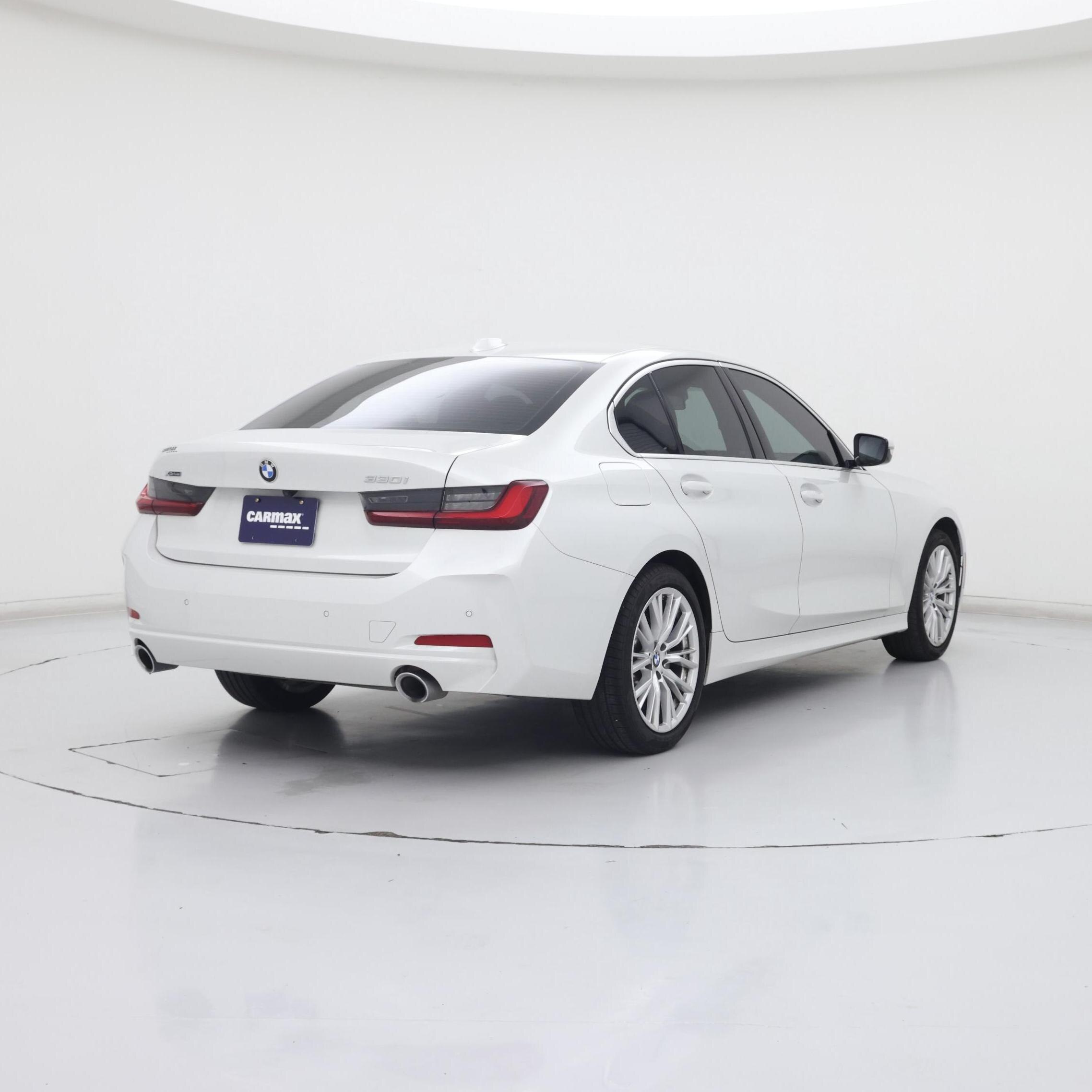 Thumbnail: 2024 BMW 3 Series - 8