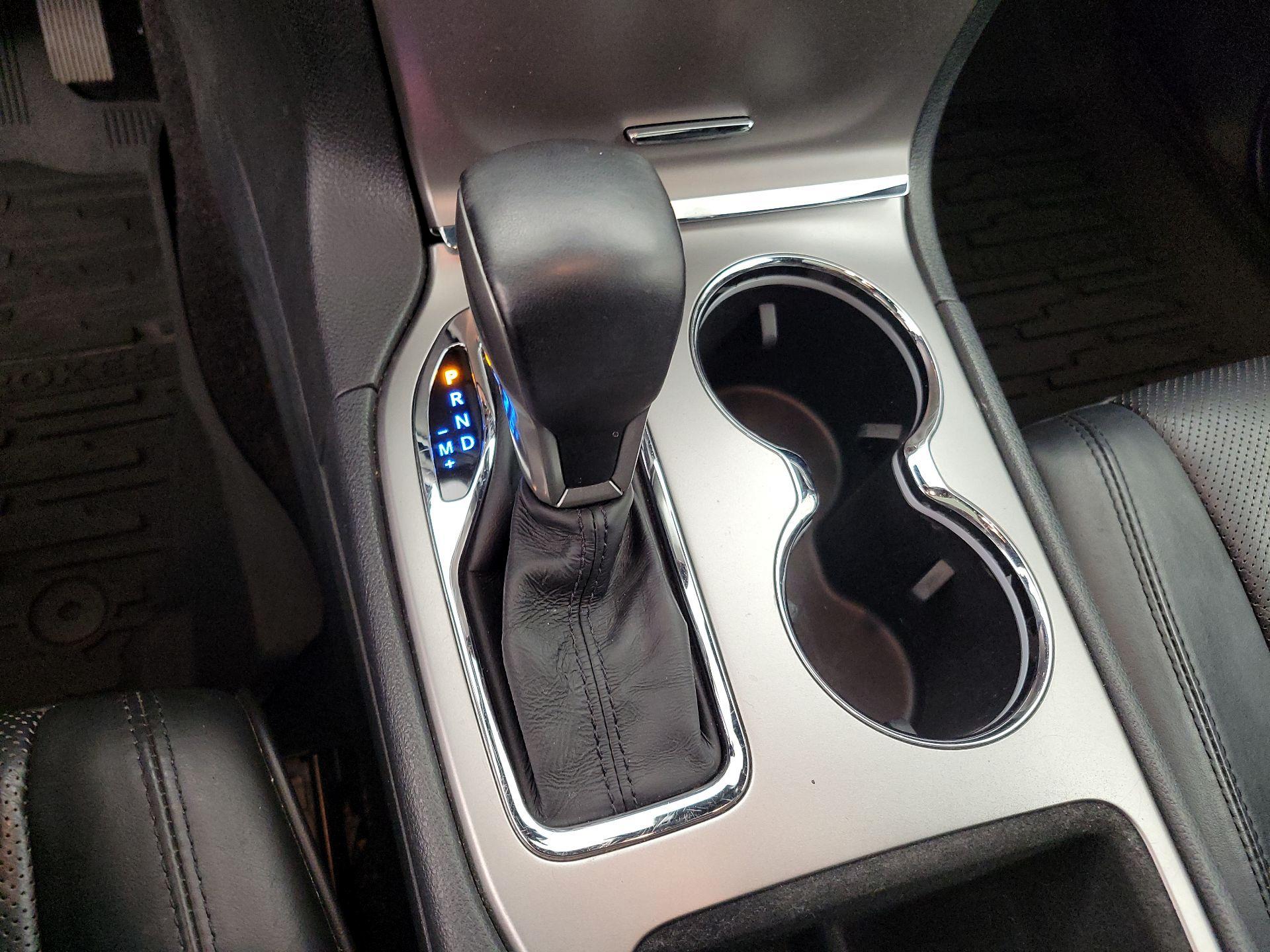 Thumbnail: 2018 Jeep Grand Cherokee - 17