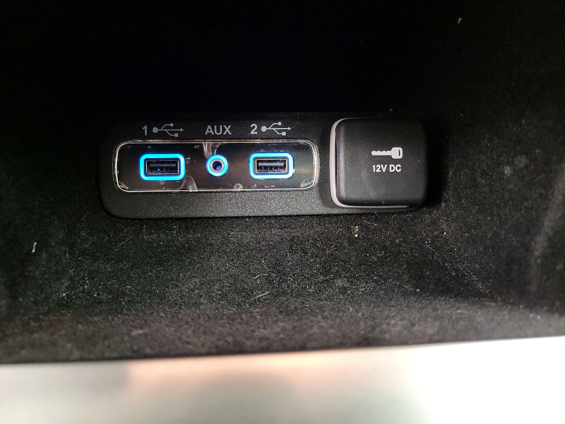 Thumbnail: 2018 Jeep Grand Cherokee - 18