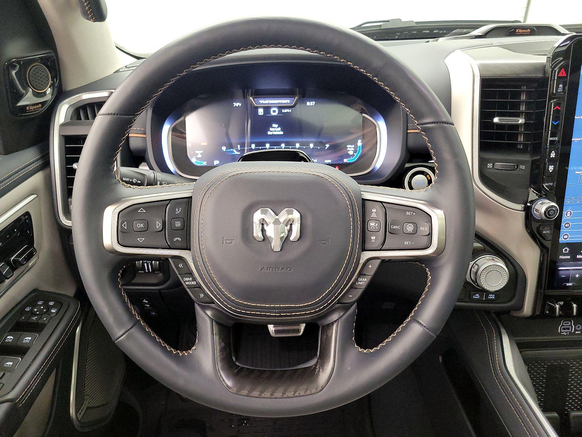 Thumbnail: 2025 RAM 1500 - 10