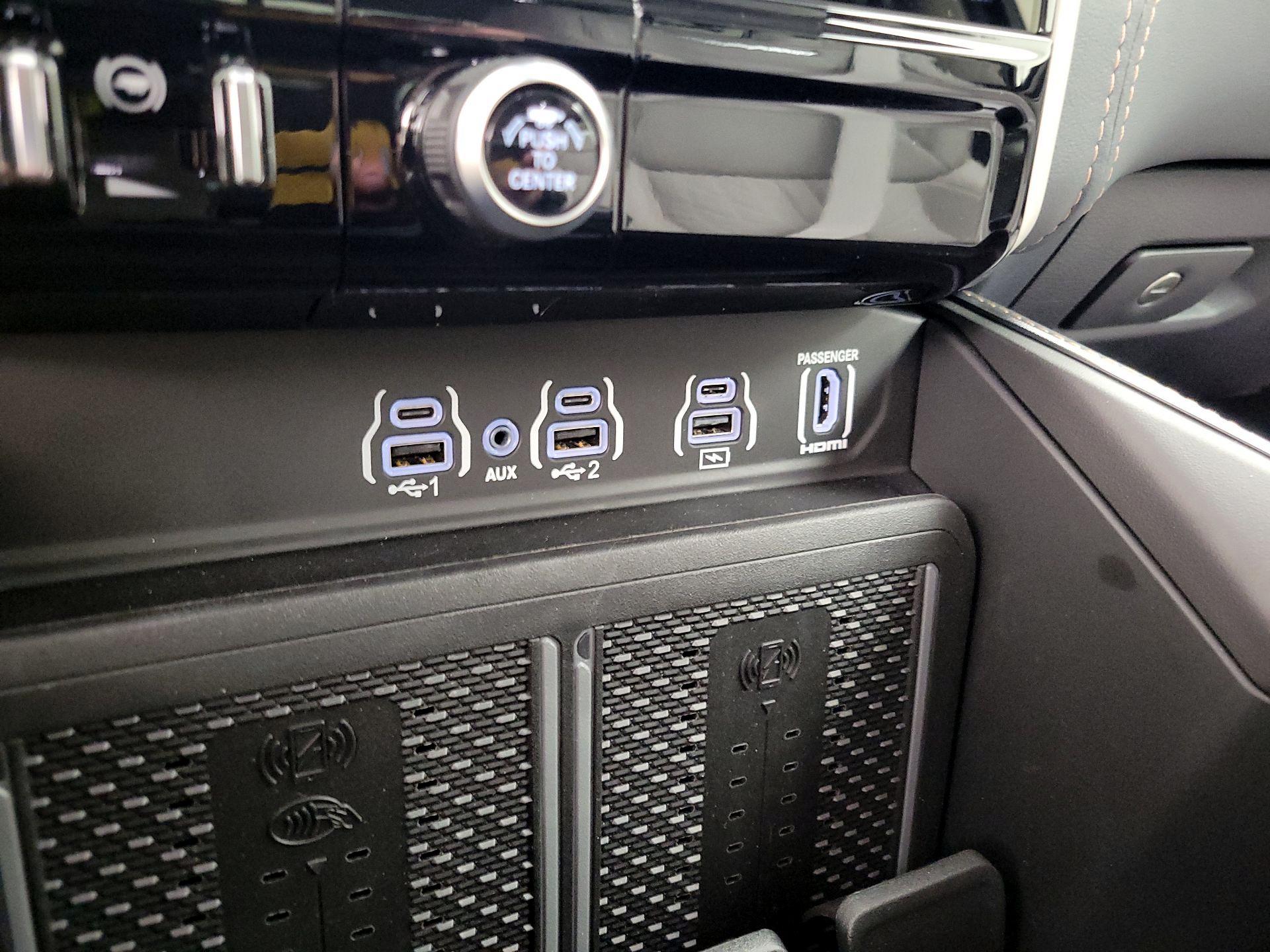 Thumbnail: 2025 RAM 1500 - 19