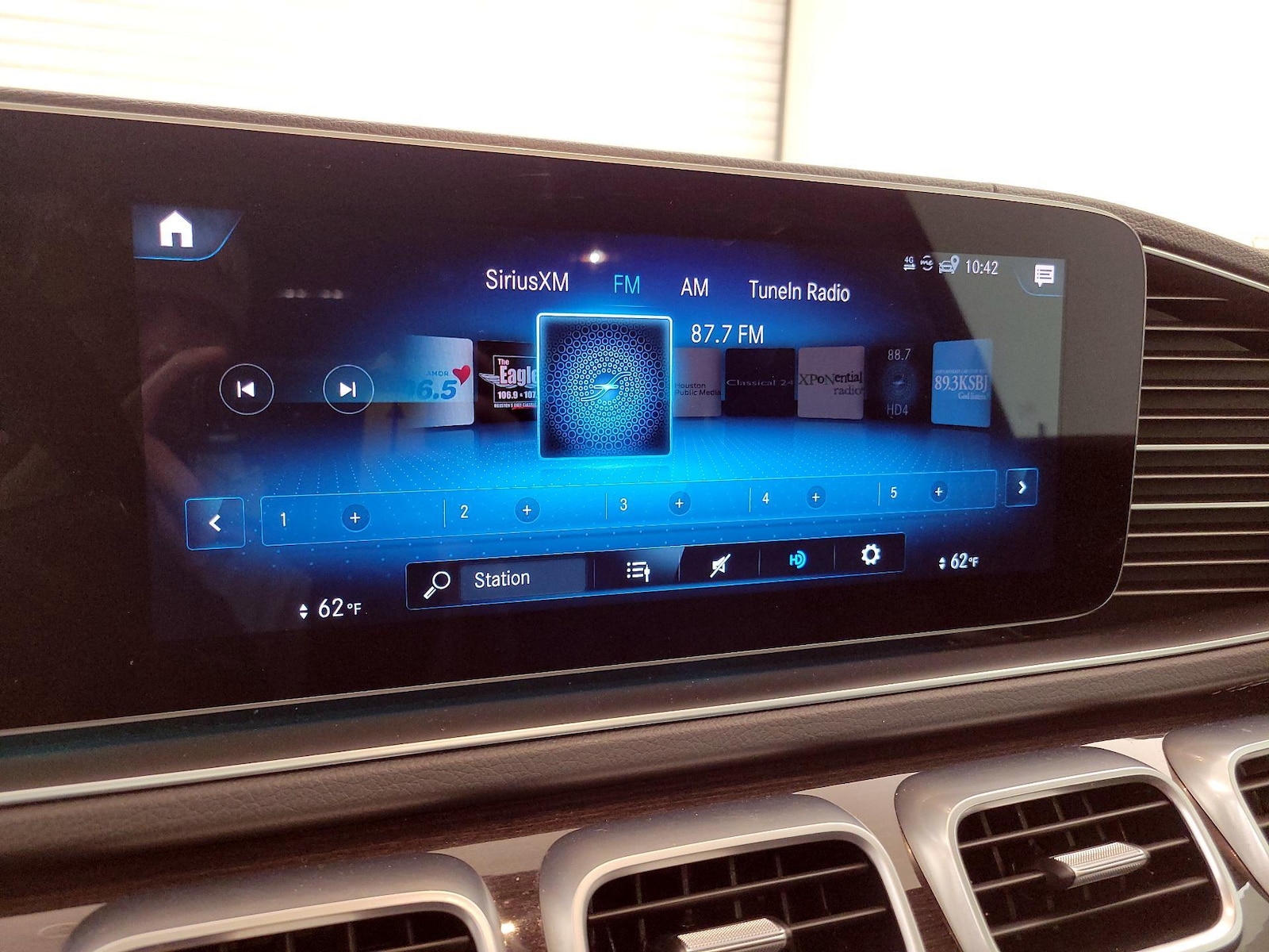 2021 Mercedes-Benz GLS GLS450 - Photo 17