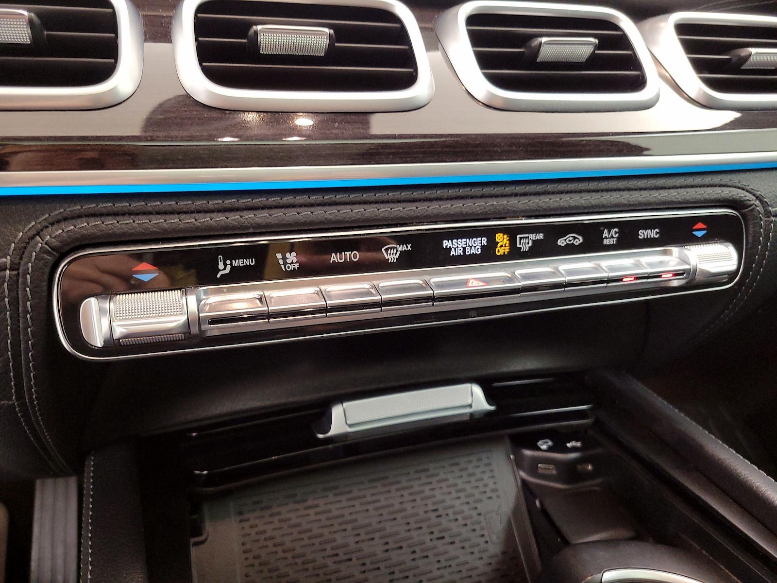2021 Mercedes-Benz GLS GLS450 - Photo 18