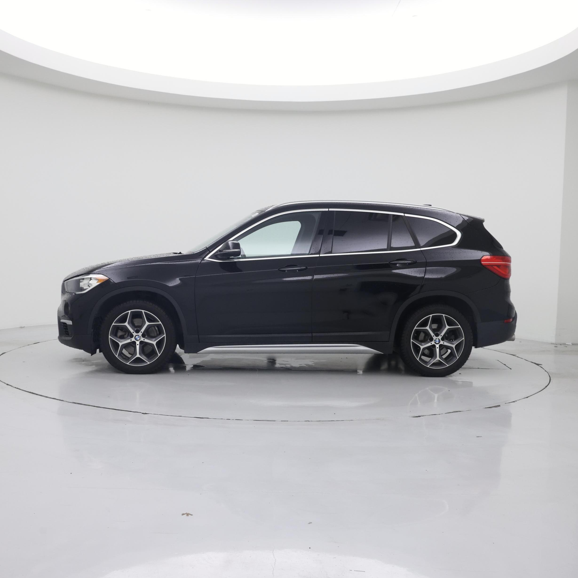 Thumbnail: 2018 BMW X1 - 3