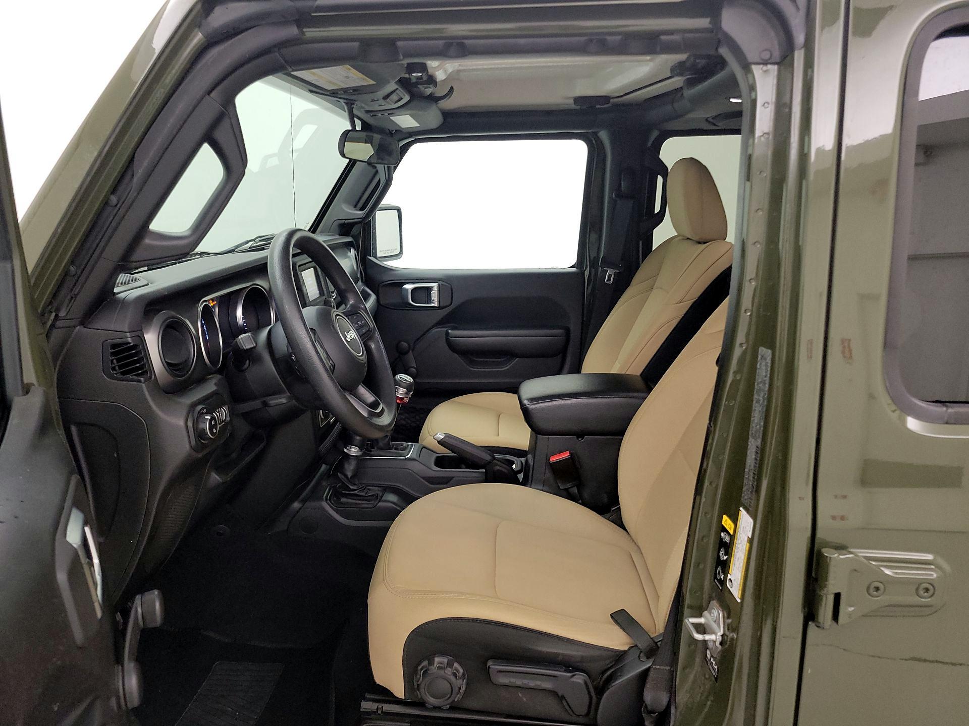 Thumbnail: 2021 Jeep Gladiator - 11