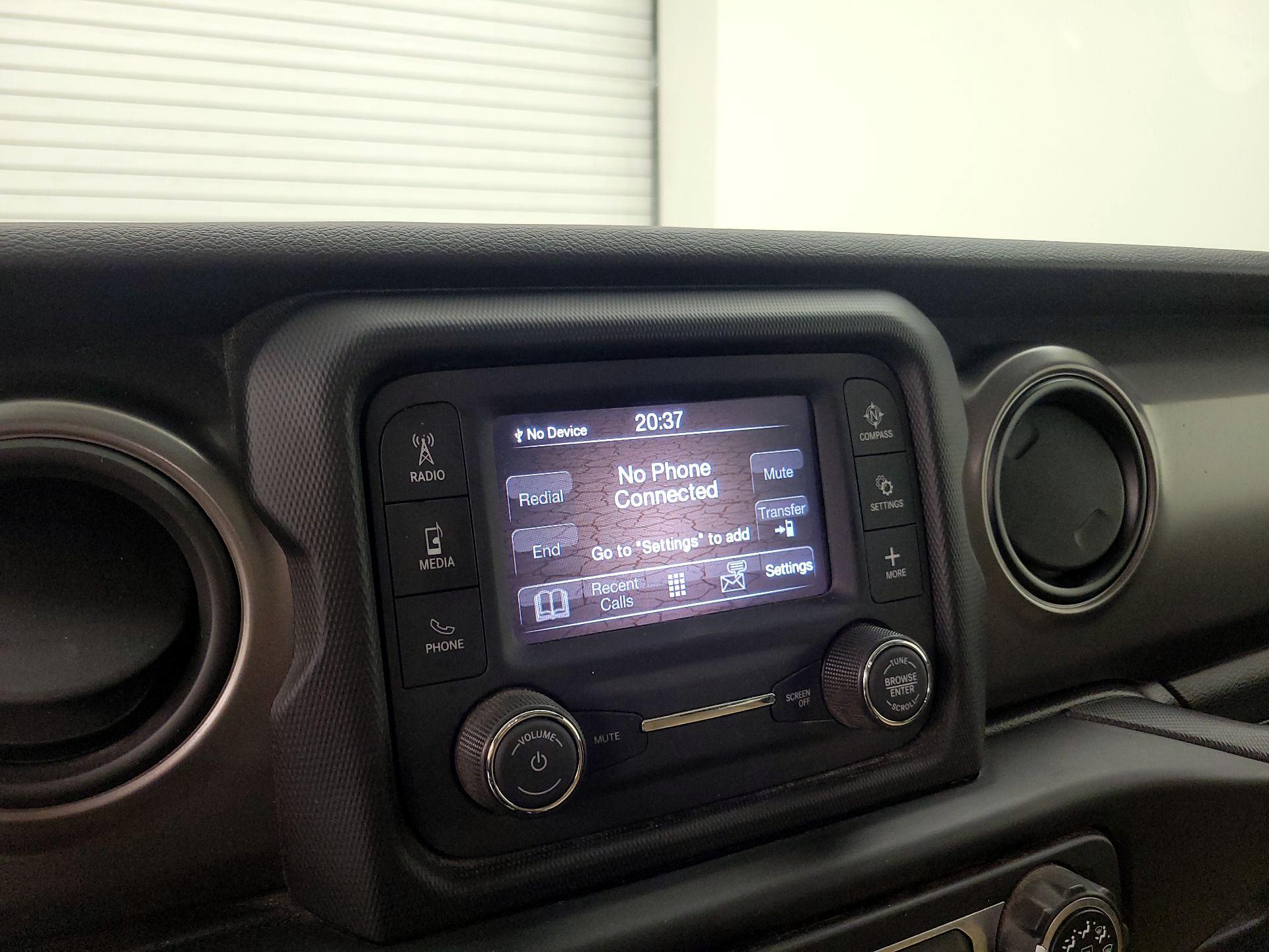 Thumbnail: 2021 Jeep Gladiator - 15