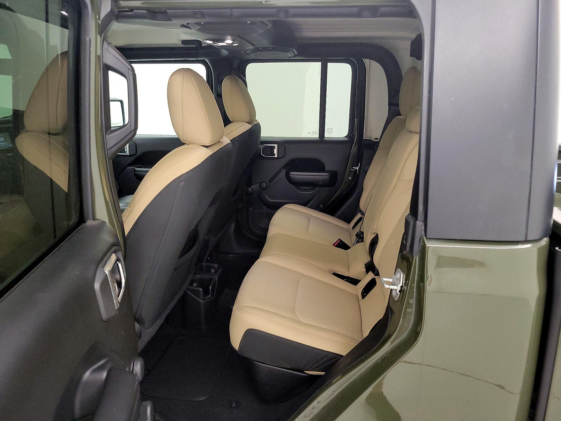 Thumbnail: 2021 Jeep Gladiator - 19