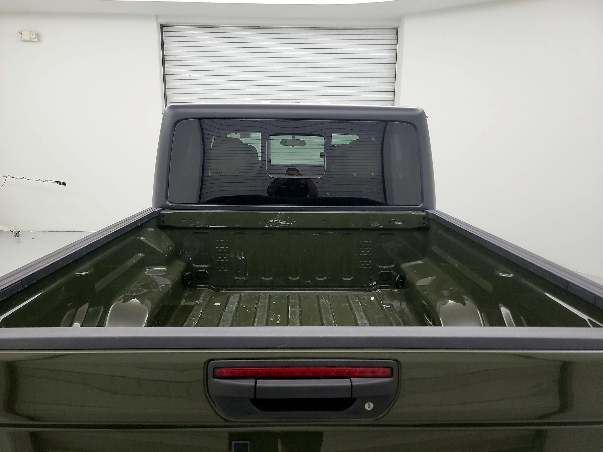 Thumbnail: 2021 Jeep Gladiator - 20