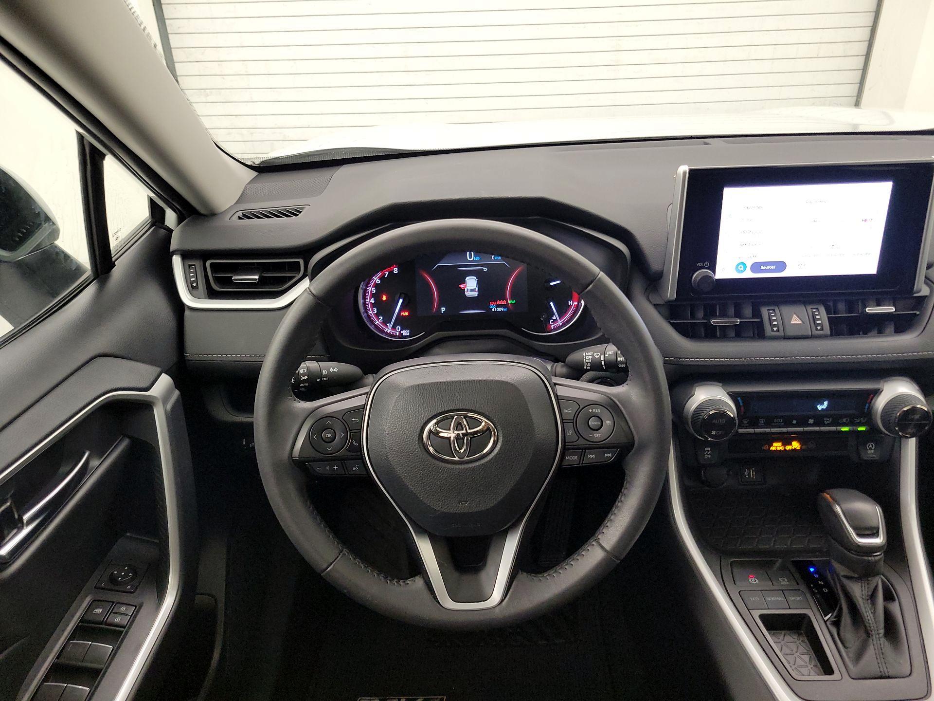 Thumbnail: 2023 Toyota RAV4 - 10