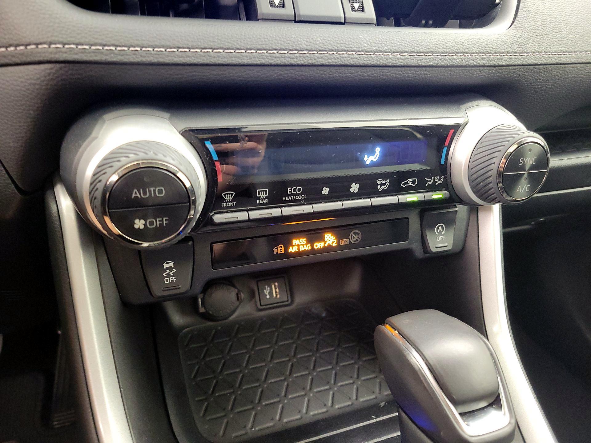 Thumbnail: 2023 Toyota RAV4 - 16