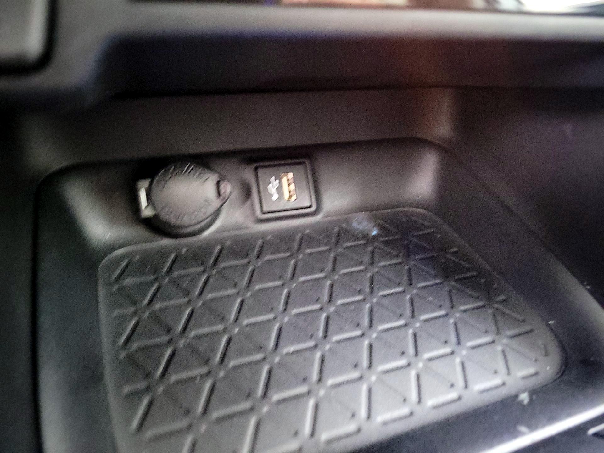 Thumbnail: 2023 Toyota RAV4 - 18