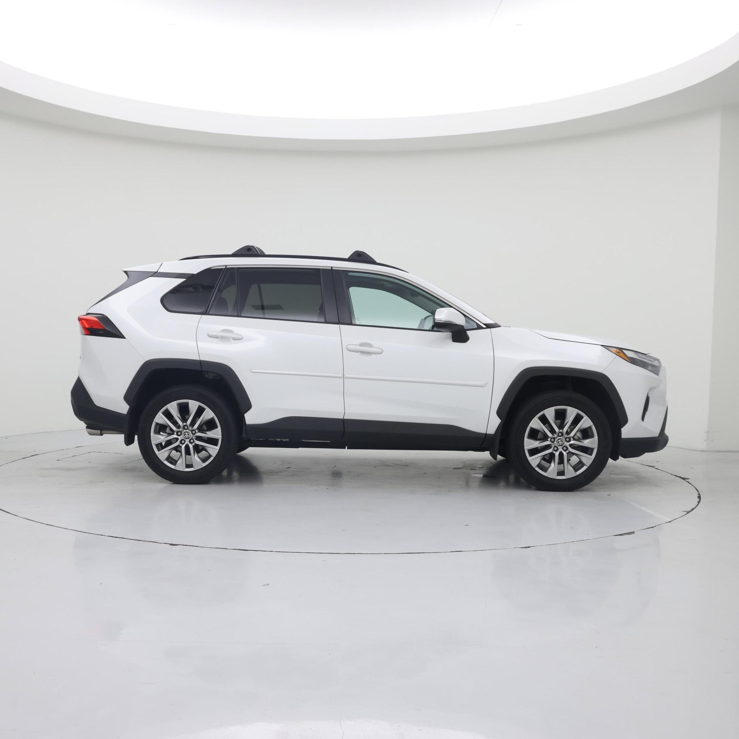 Thumbnail: 2023 Toyota RAV4 - 7