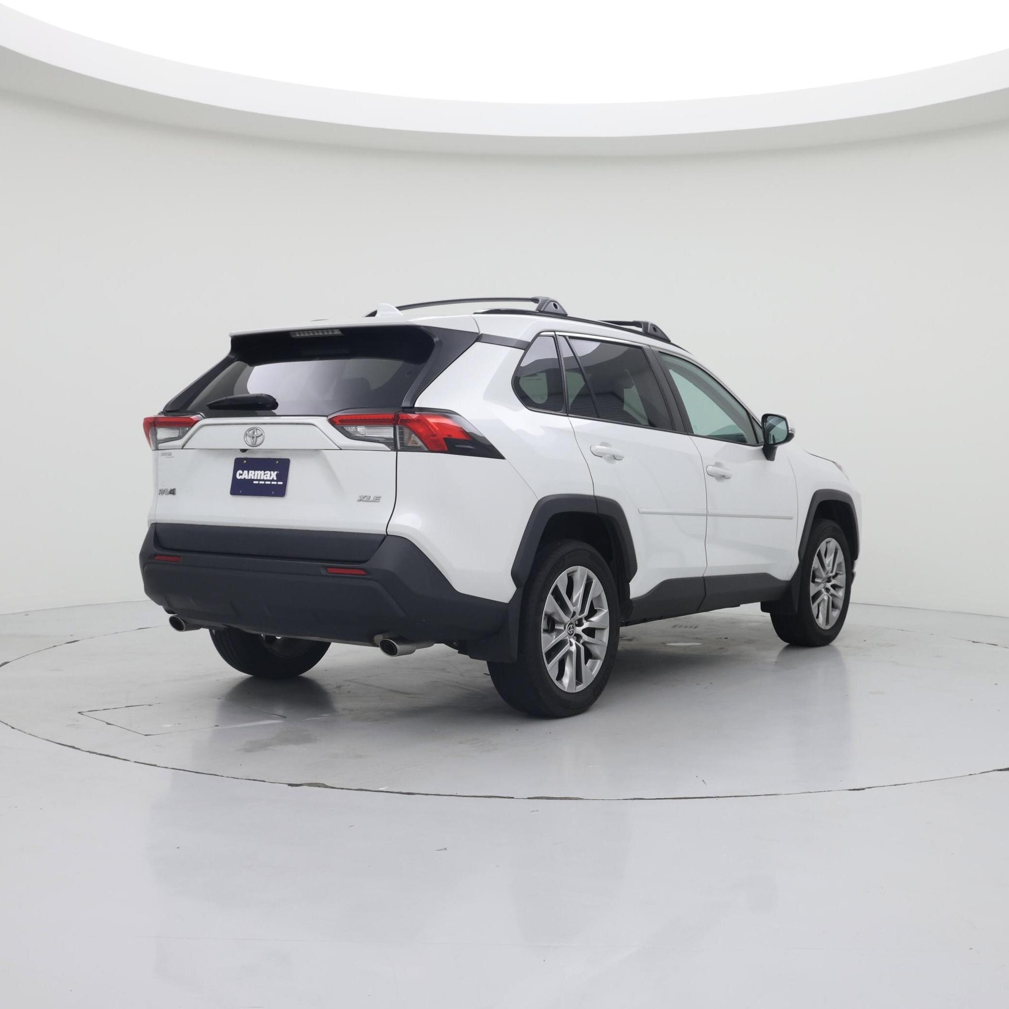 Thumbnail: 2023 Toyota RAV4 - 8