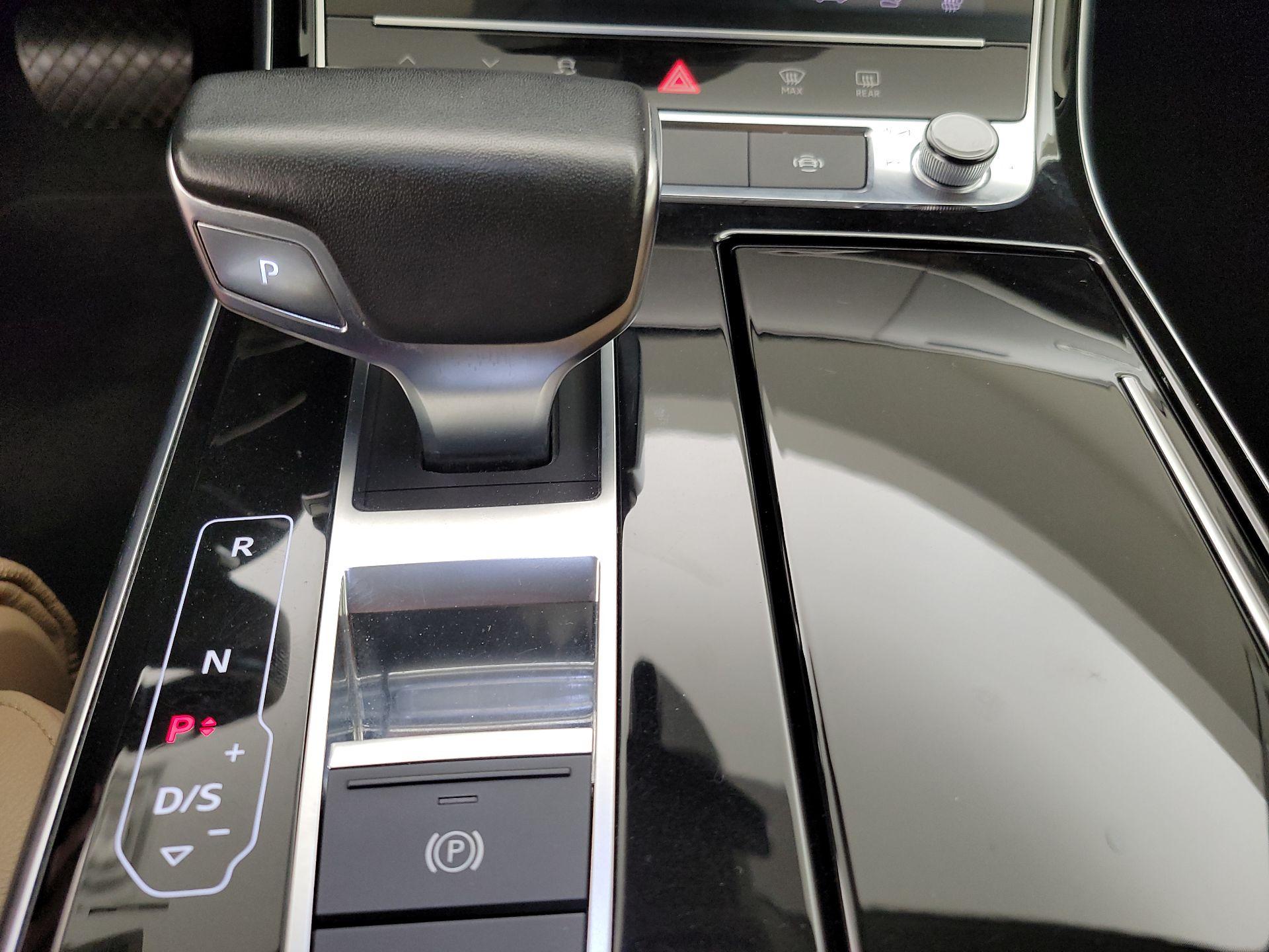 Thumbnail: 2019 Audi A8 - 18