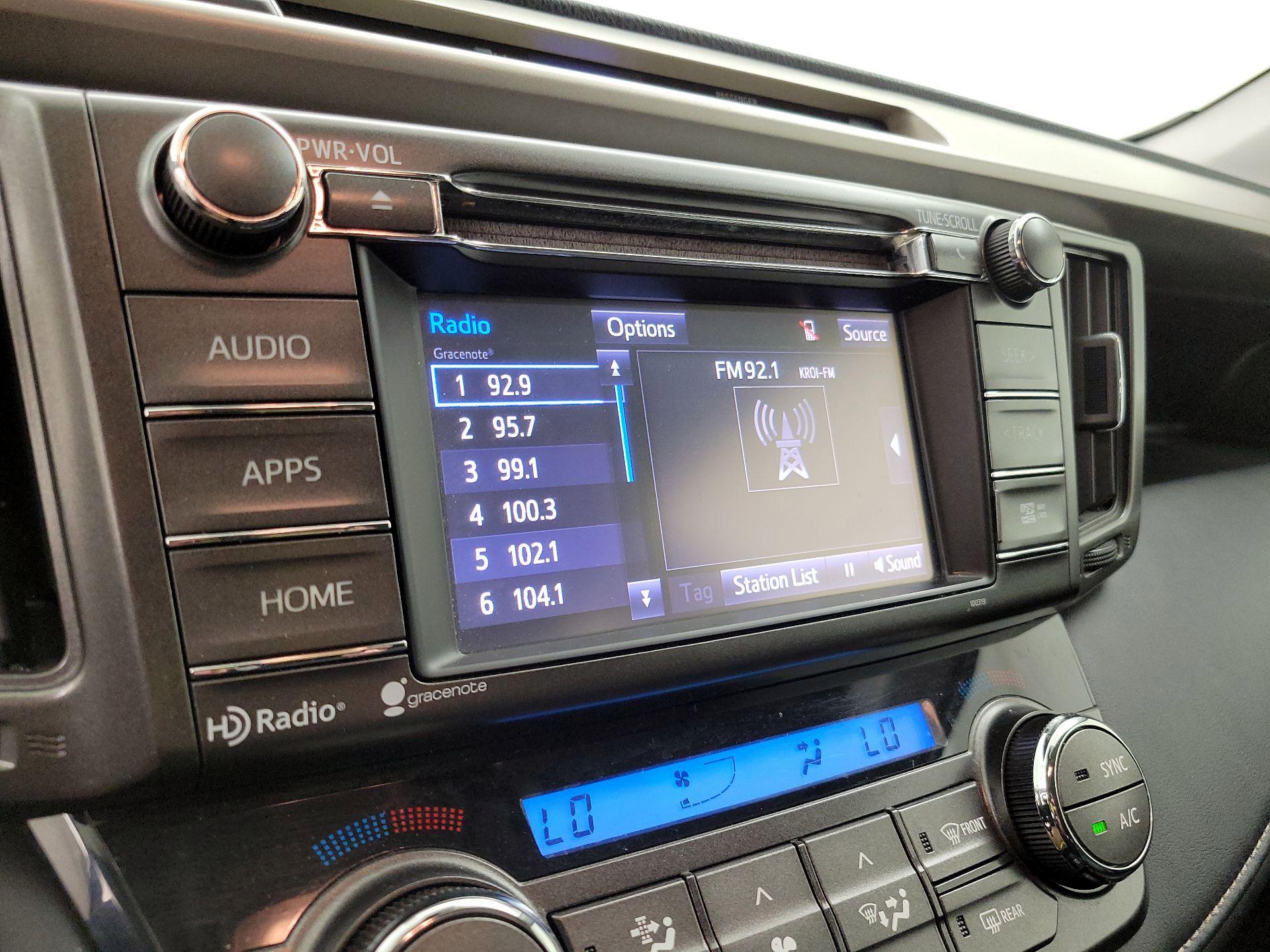 Thumbnail: 2014 Toyota RAV4 - 15